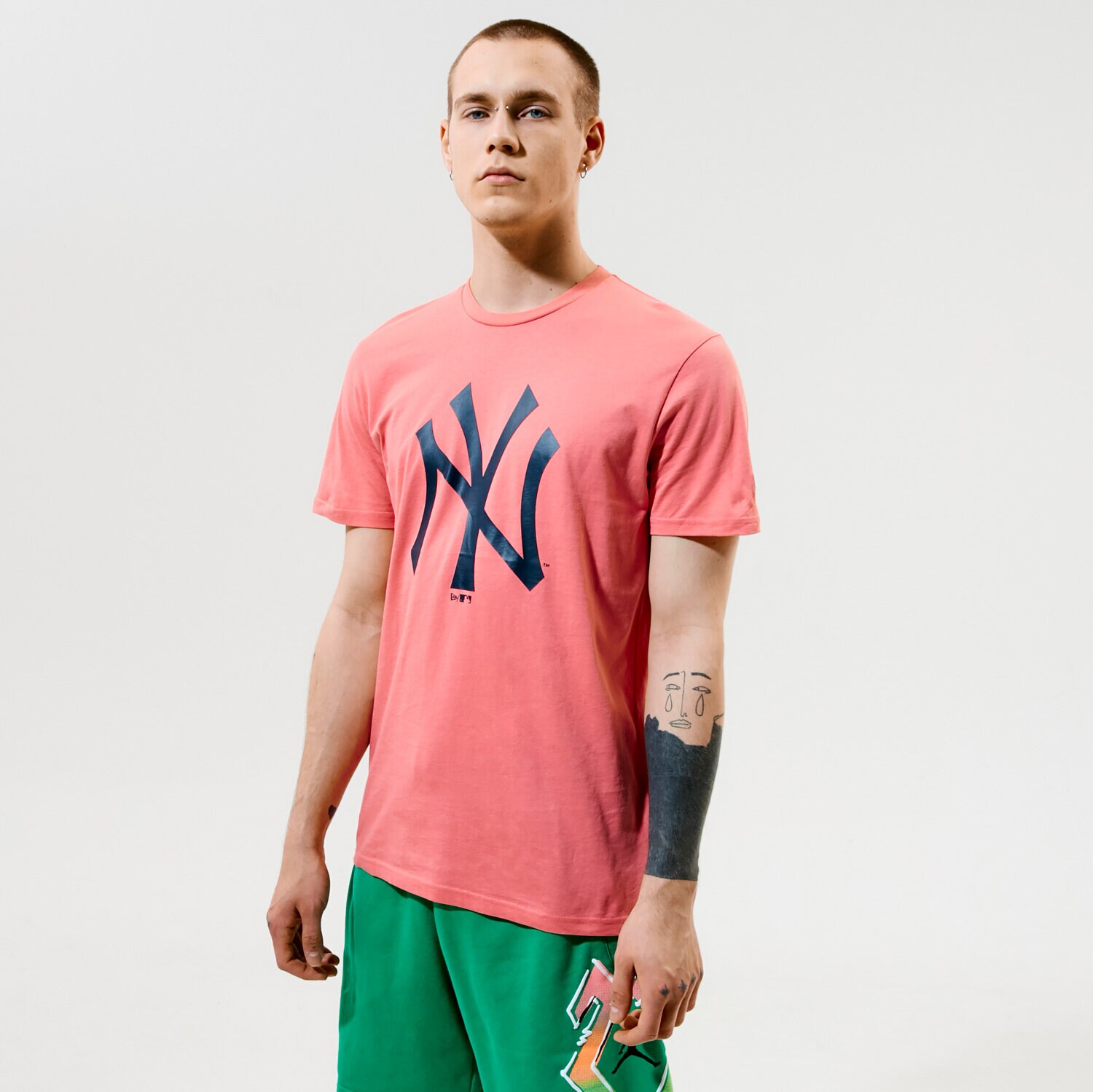 Herren T-Shirt NEW ERA T-SHIRT MLB TEAM LOGO TEE NYY 12720140 Rosa