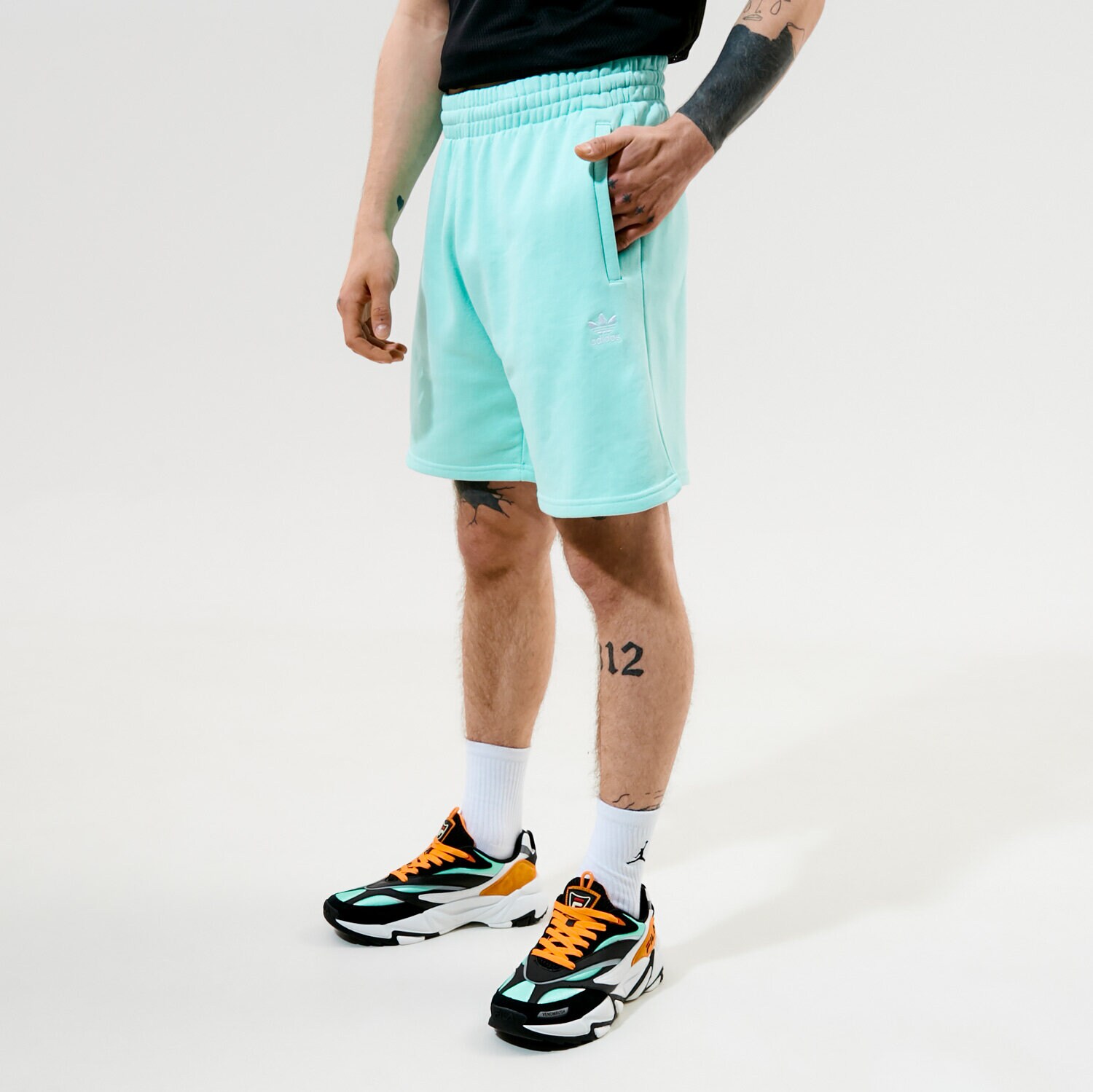 Herren Shorts ADIDAS SHORTS ESSENTIAL SHORT H39974 Grün