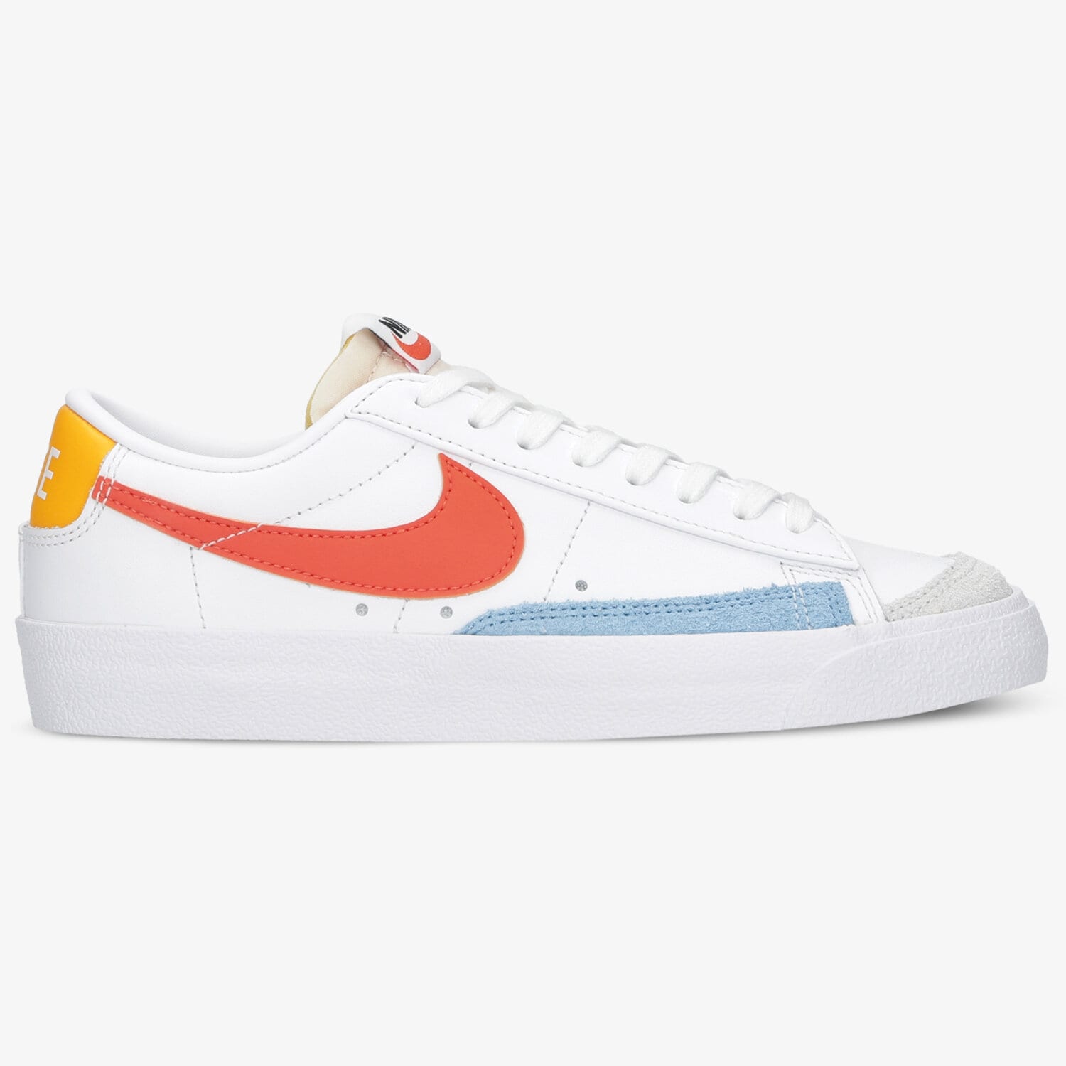 Damen Sneaker NIKE BLAZER LOW '77 DC4769-105 Weiß
