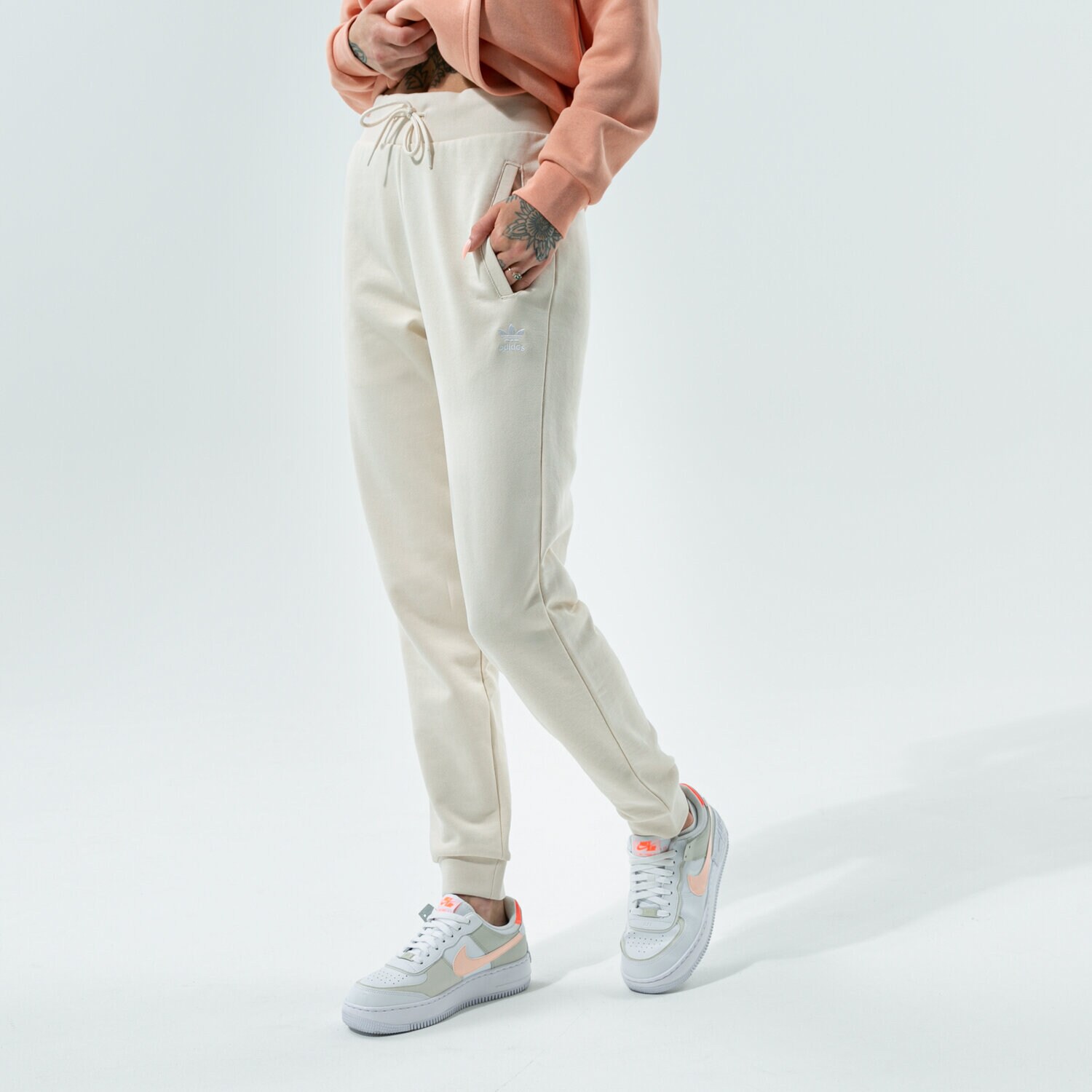 Damen Hosen ADIDAS HOSE ESSENTIAL JOGGERS H37873 Beige