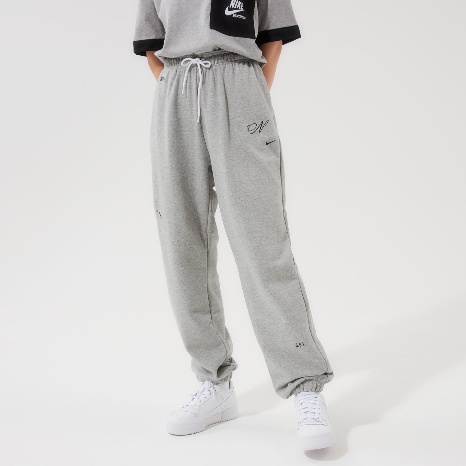 Damen Hosen NIKE HOSE W NSW ICN CLSH FLC GX HR JGGR DD5042-063 Grau
