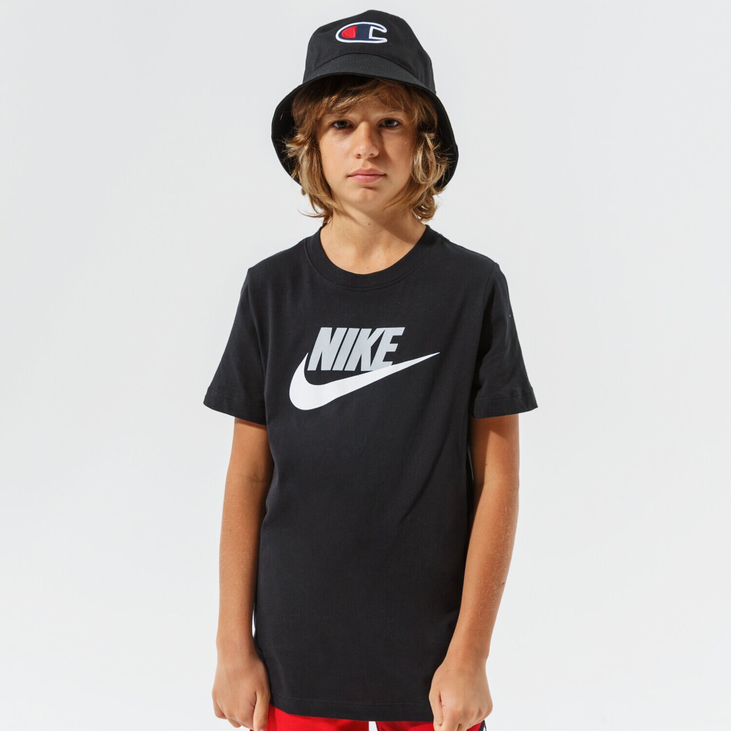 Kinder T-Shirt NIKE T-SHIRT SPORTSWEAR BOY AR5252-013 Schwarz