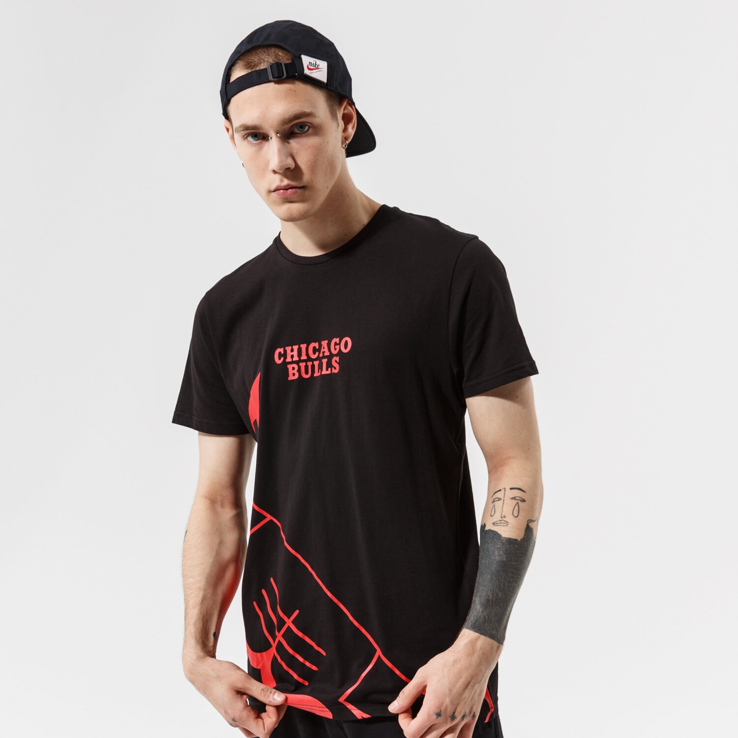 Herren T-Shirt NEW ERA T-SHIRT NBA ENLARGED LOGO TEE CHIBUL BLK 12827220 Schwarz