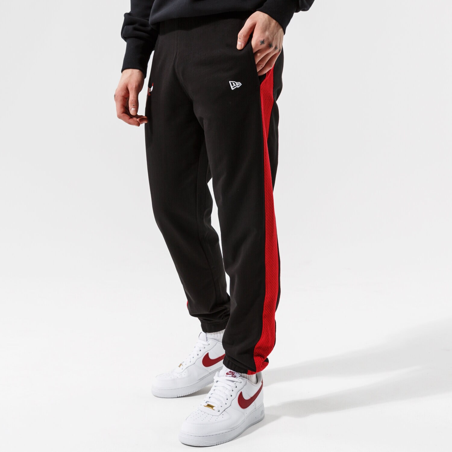 Herren Hosen NEW ERA HOSE NBA TEAM LOGO JOGGER CHIBUL BLK 12827207 Schwarz