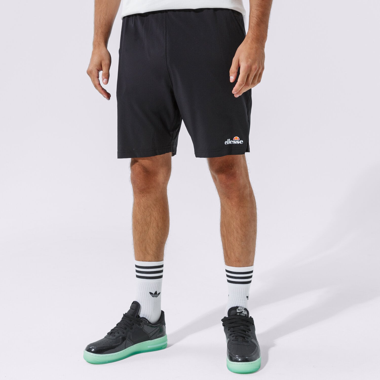 Herren Shorts ELLESSE SHORTS VIVALDI SHORT BLK SXG09889011 Schwarz
