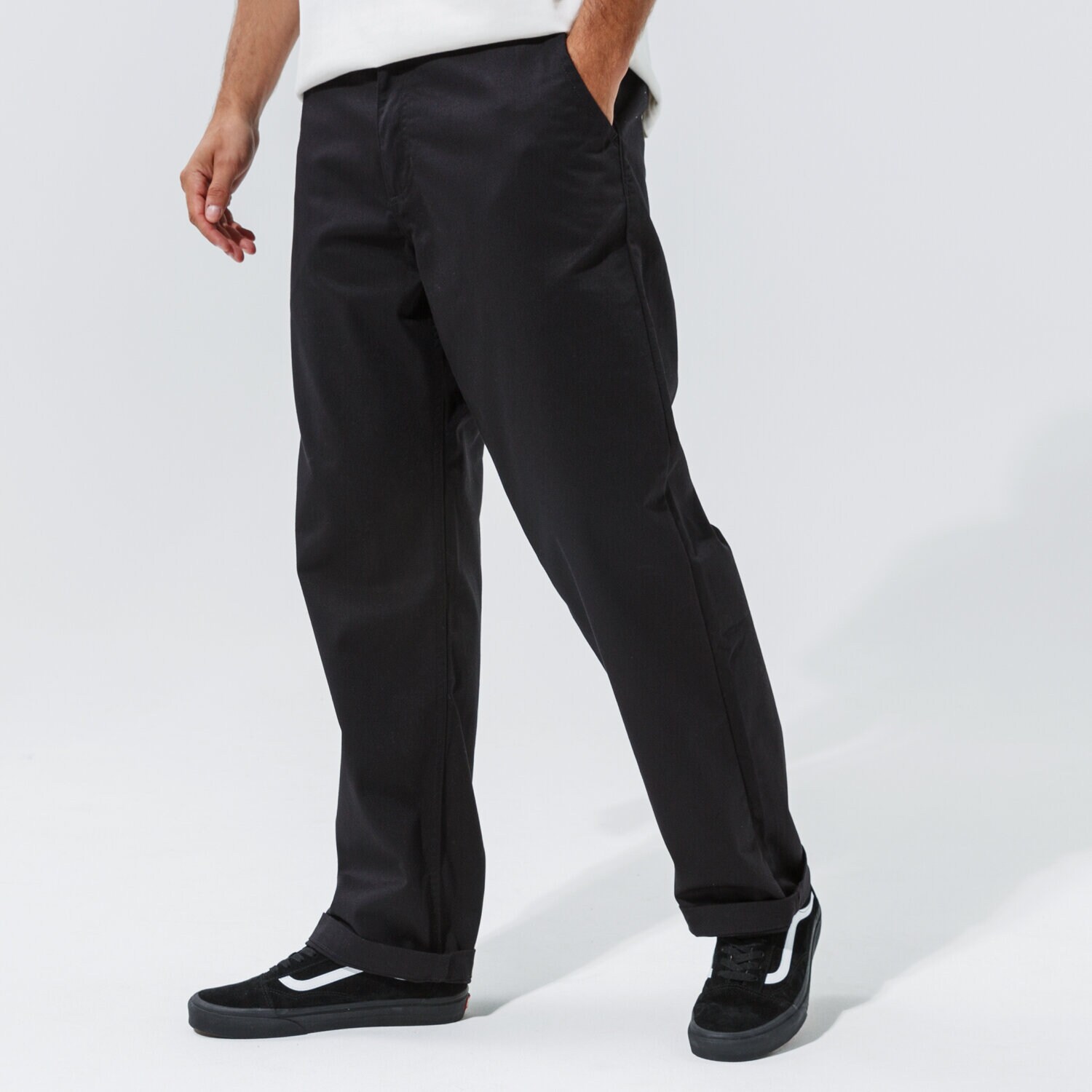 Herren Hosen VANS HOSE AUTHENTIC CHINO LOOSE PANT VN0A5FJBBLK1 Schwarz