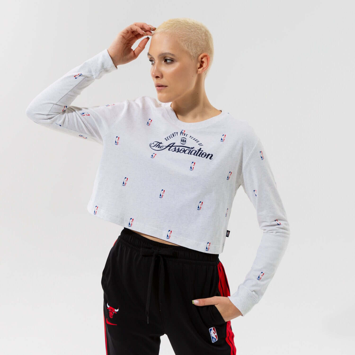 Damen T-Shirt NIKE T-SHIRT N31 W NK CTS CROP LS TEE NBA DA6810-051 Grau