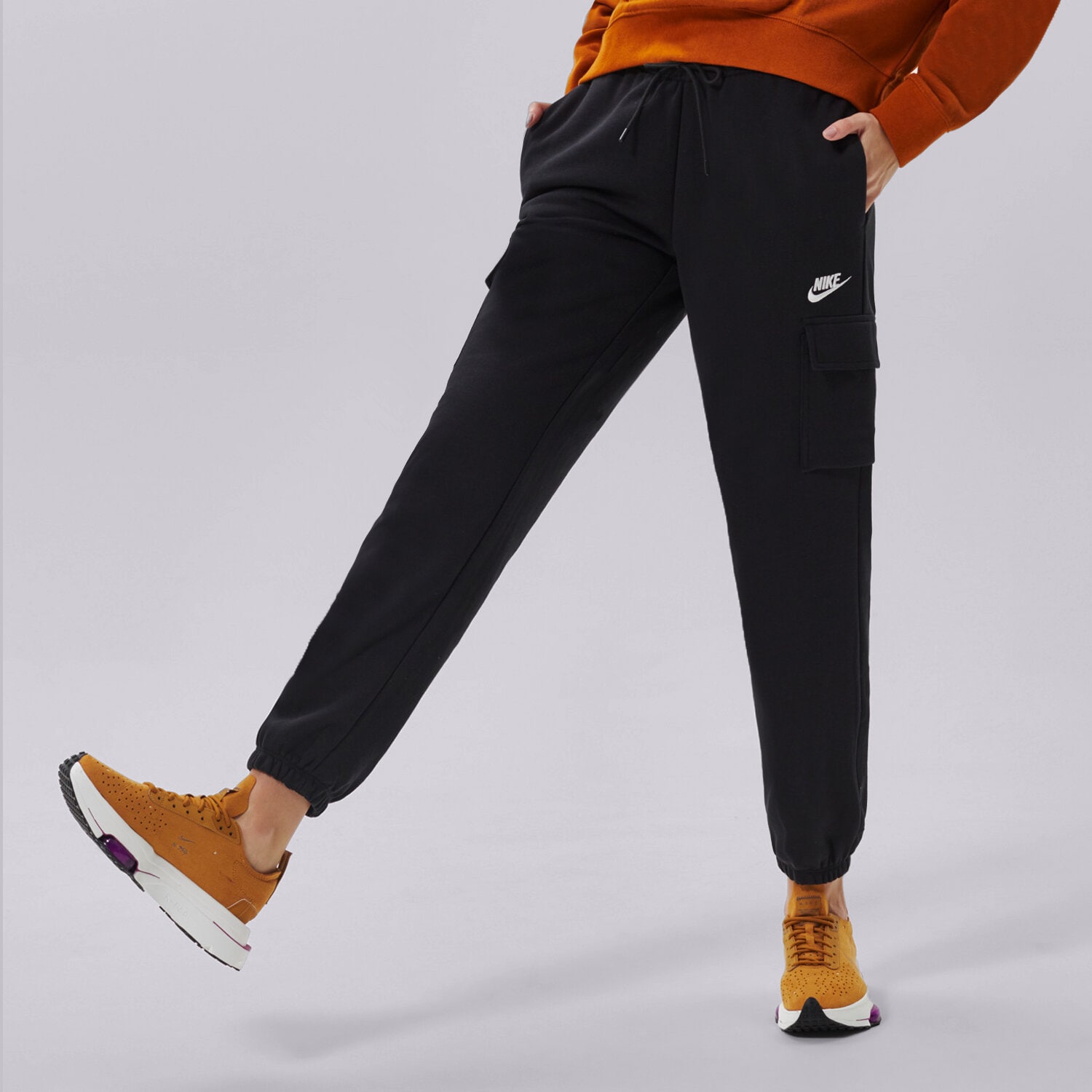 Damen Hosen NIKE HOSE W NSW ESSNTL FLC MR CRGO PNT DD8713-010 Schwarz