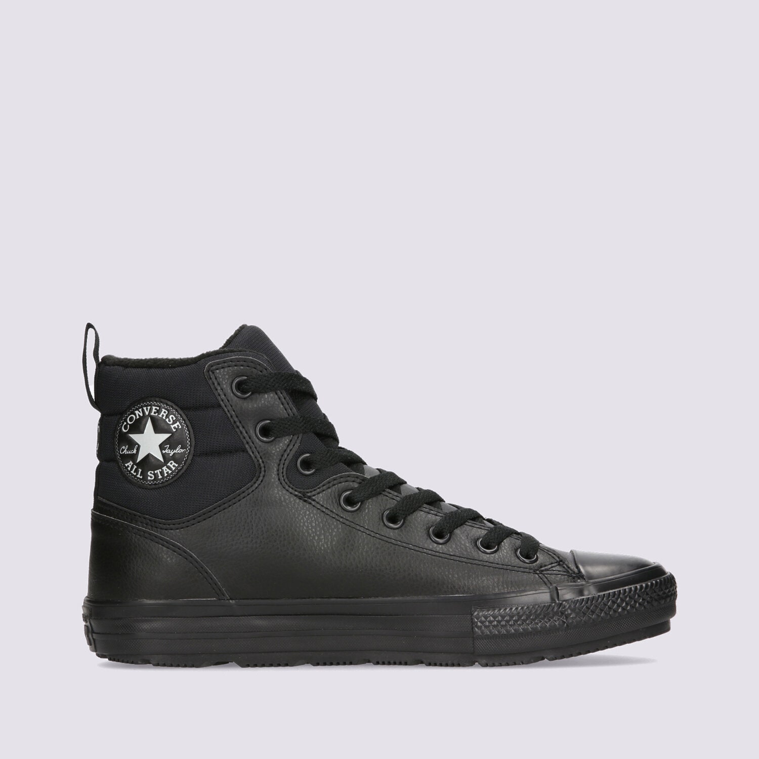 Black and white converse boots store
