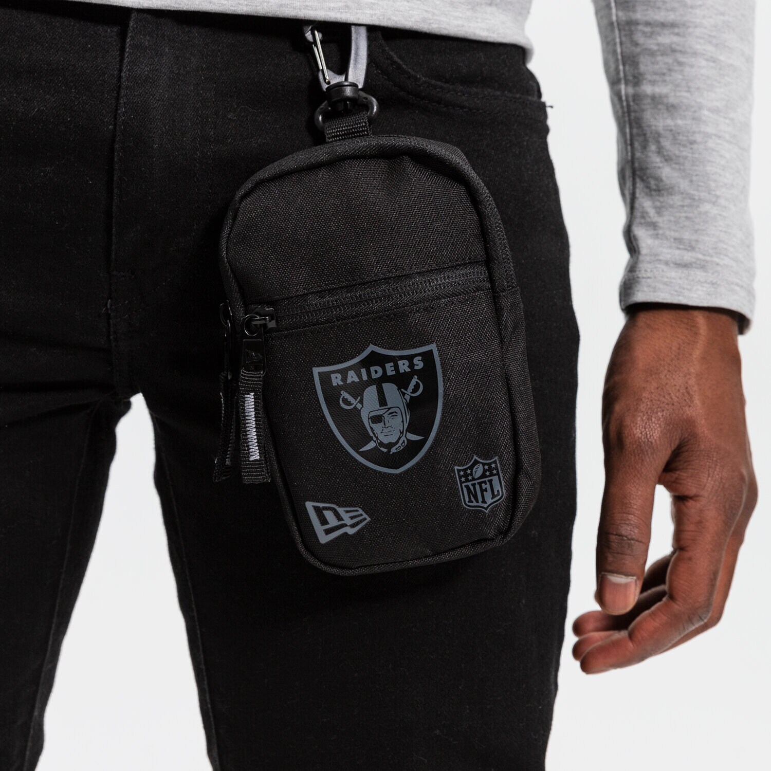 Damen Tasche NEW ERA MINITASCHE NFL MINI POUCH RAIDERS OAKLAND RAIDERS BL 12145334 Schwarz