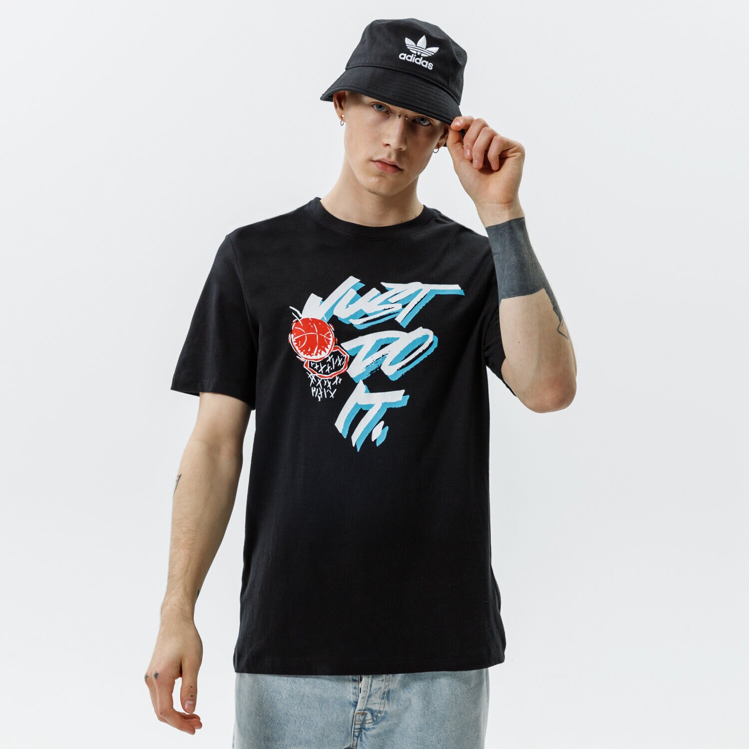 Herren T-Shirt NIKE T-SHIRT M NK OC 2 SS TEE NBA DM2531-010 Schwarz