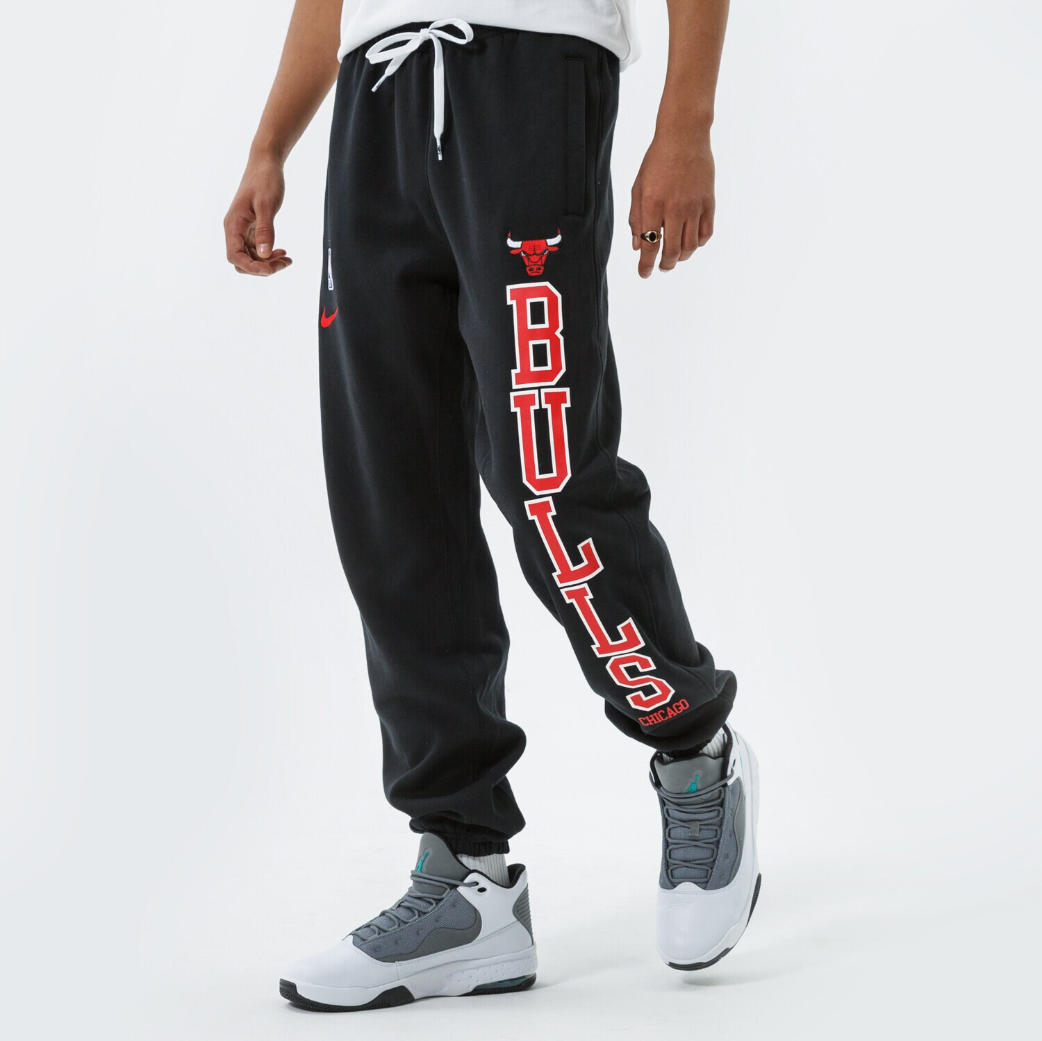 Herren Hosen NIKE HOSE CHI M NK PANT FLC CTS GX 75 NBA DB1536-010 Schwarz