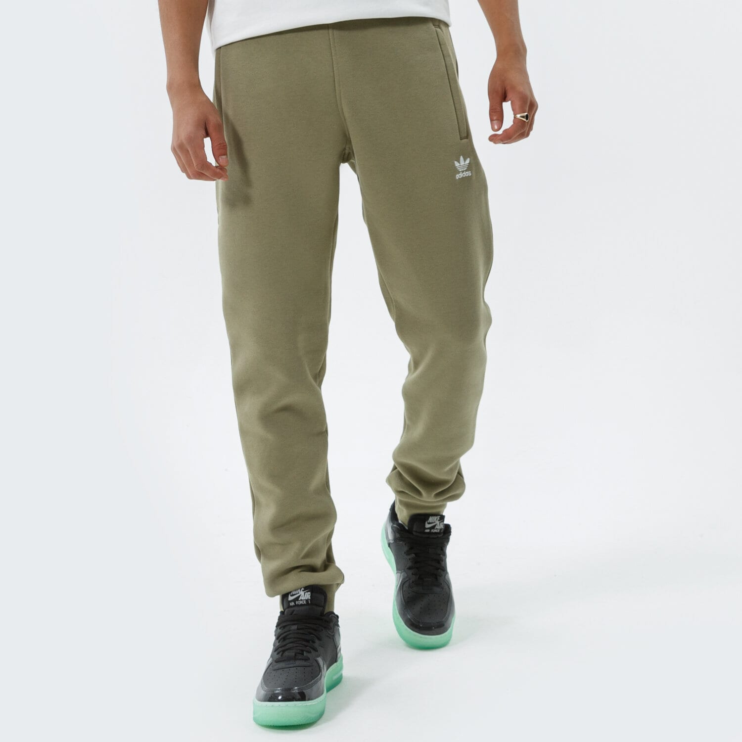 Herren Hosen ADIDAS HOSE ESSENTIALS PANT H34656 Khaki