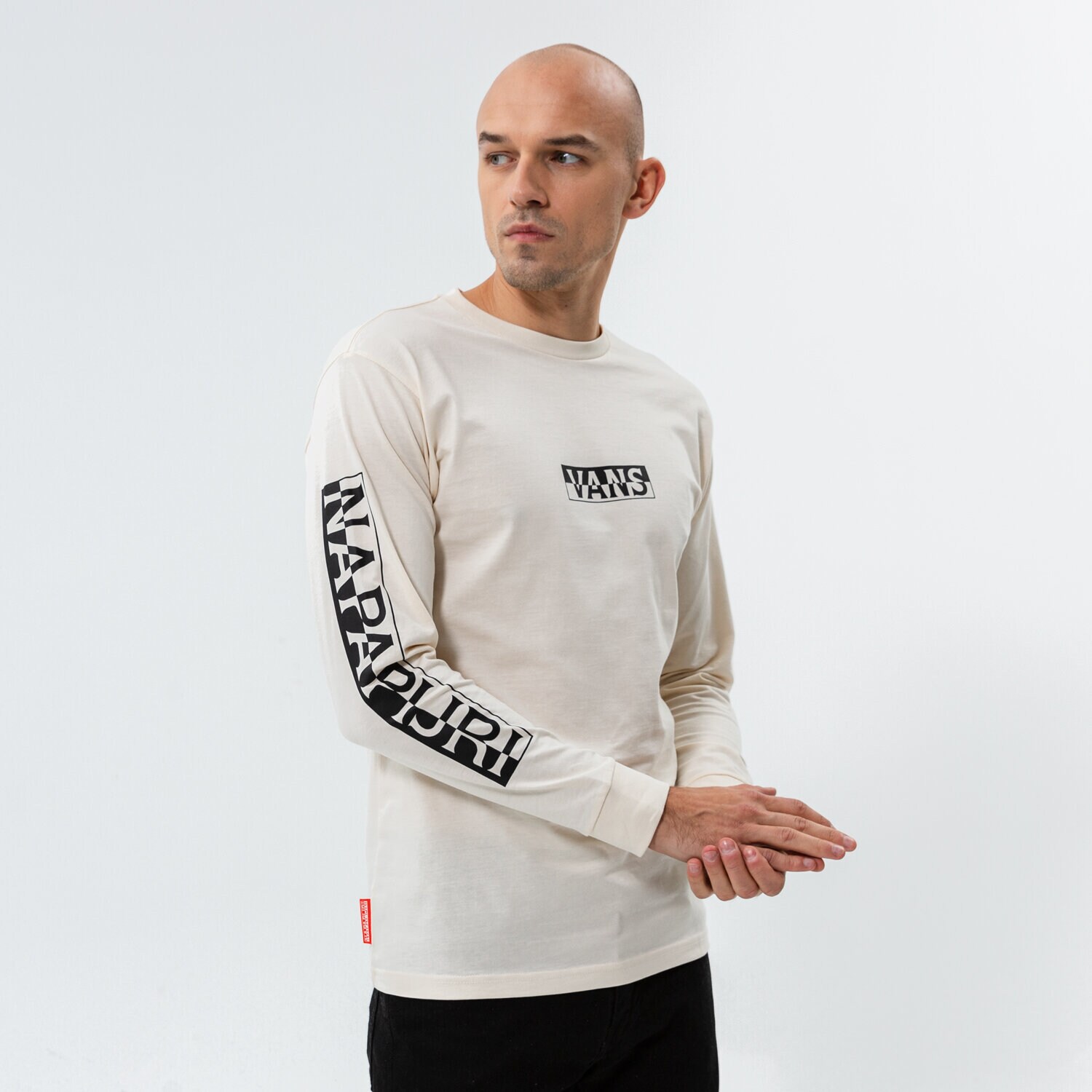 Herren T-Shirt VANS T-SHIRT MN VANS X NAPAPIJRI LS VN0A541GZM61 Weiß