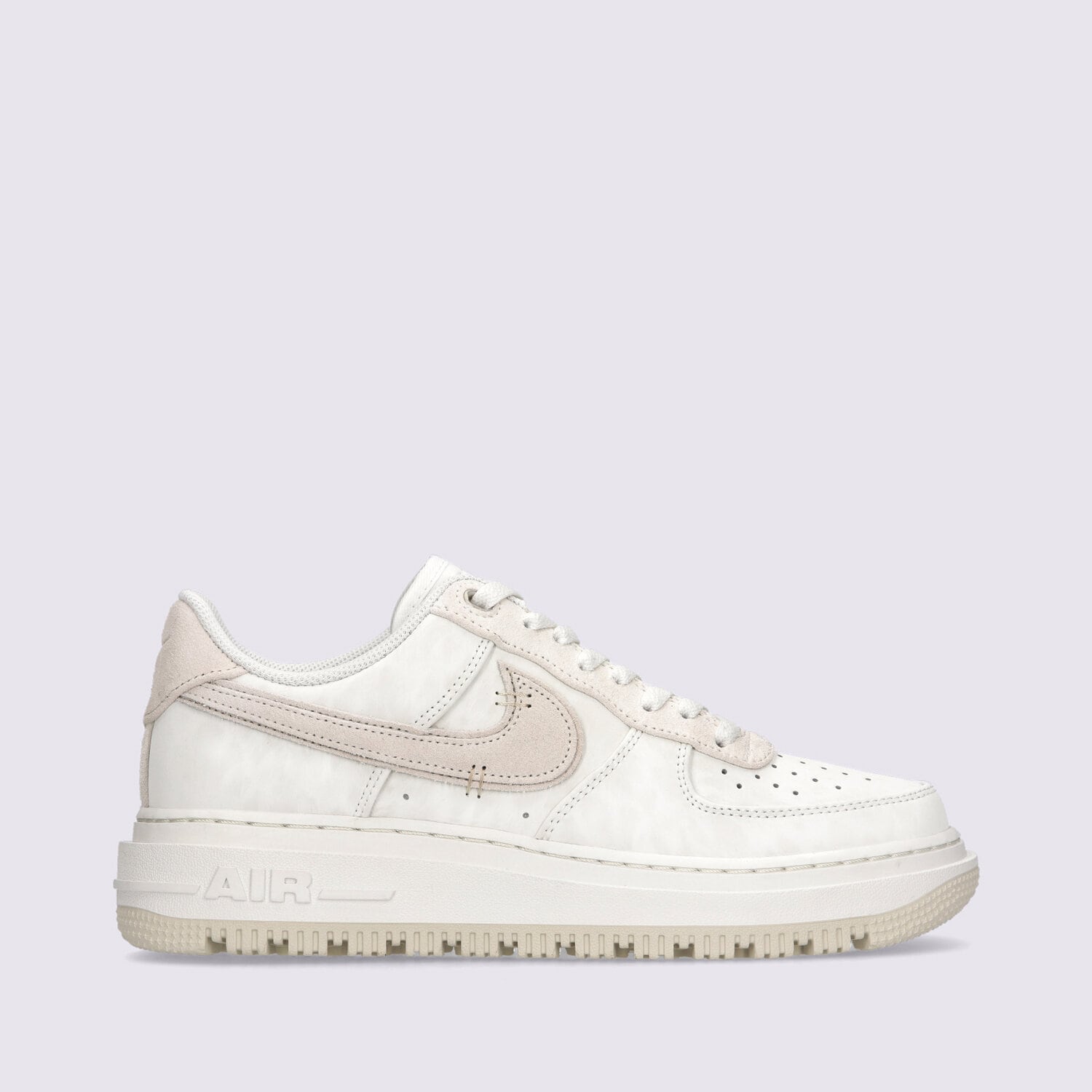 Herren Sneaker NIKE AIR FORCE 1 LUXE DD9605-100 Weiß