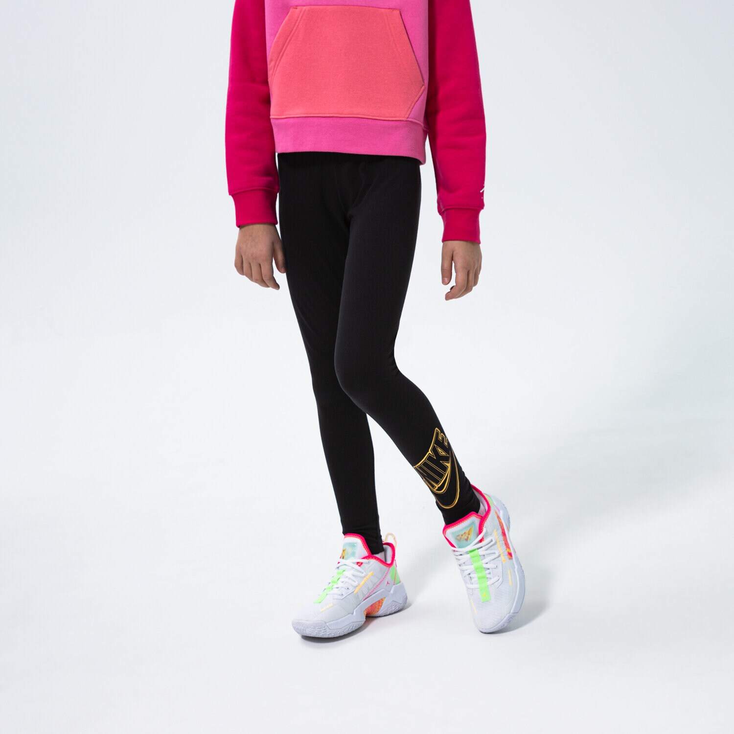 Kinder Hosen NIKE LEGGINGS GIRLS' SPORTSWEAR GRAPHIC GIRL DD6278-013 Schwarz