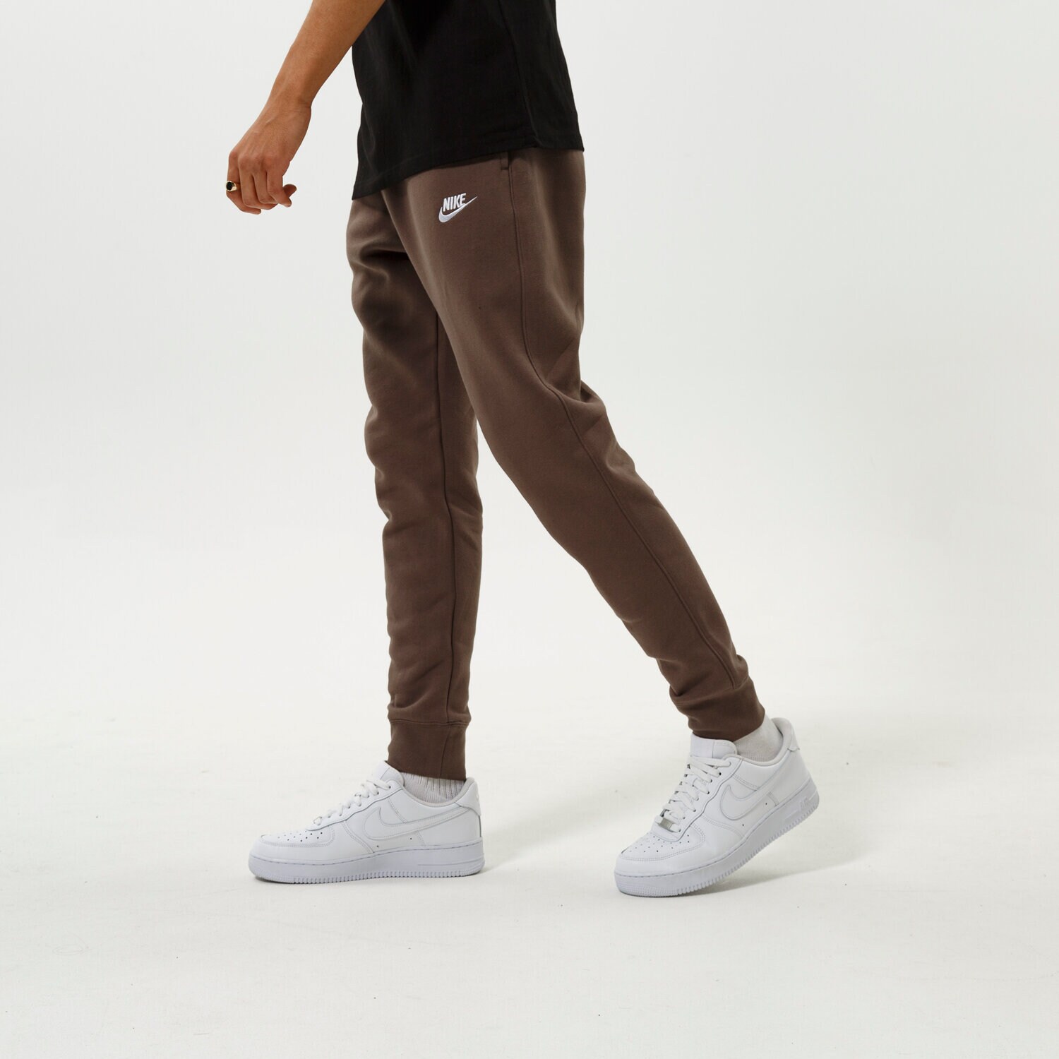 Herren Hosen NIKE HOSE SPORTSWEAR CLUB FLEECE BV2671-004 Braun