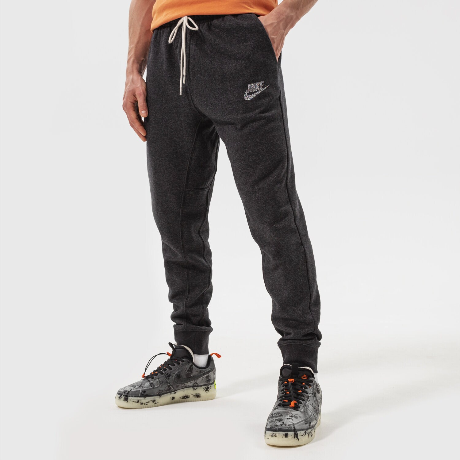 Herren Hosen NIKE HOSE M NSW REVIVAL FLC JGGR C DM5626-010 Schwarz
