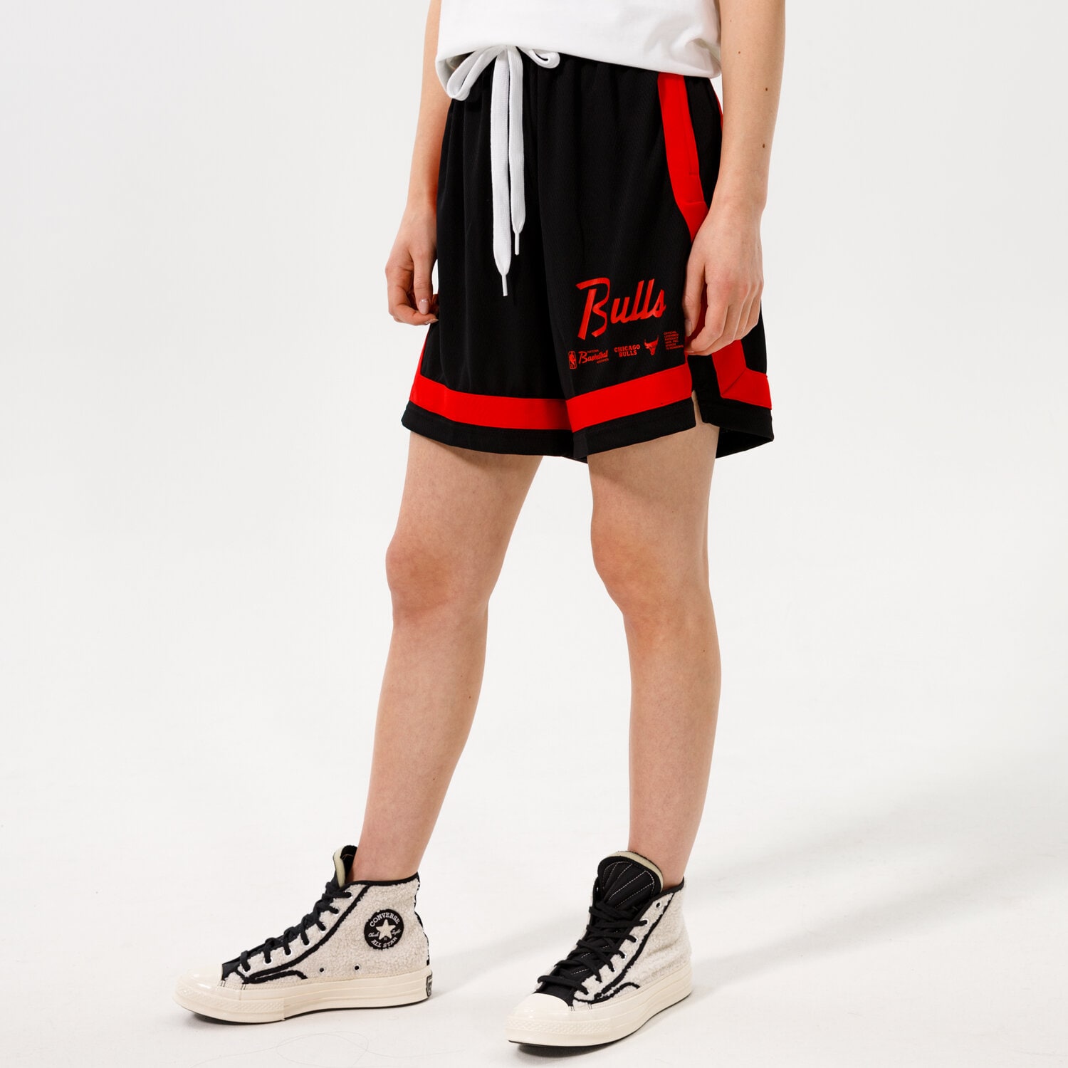 Damen Shorts NIKE SHORTS CHI WNK DF SHORT XOVER TEAM NBA DH8416-010 Schwarz
