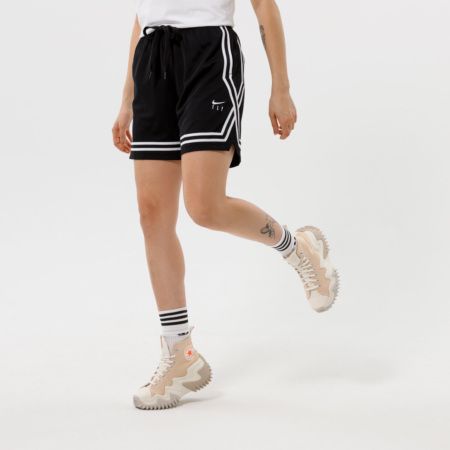 Damen Shorts NIKE SHORTS W NK FLY CROSSOVER SHORT M2Z NBA DH7325-010 Schwarz