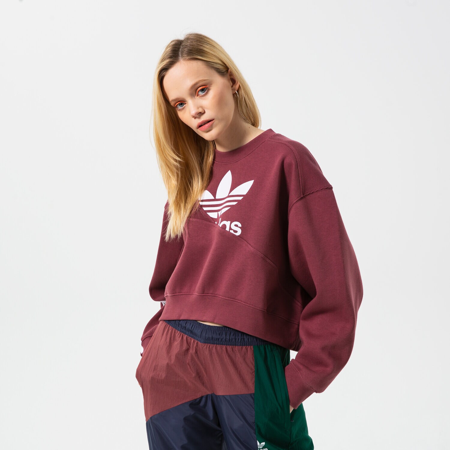 Damen ADIDAS SWEATSHIRT HC4620 Dunkelrot