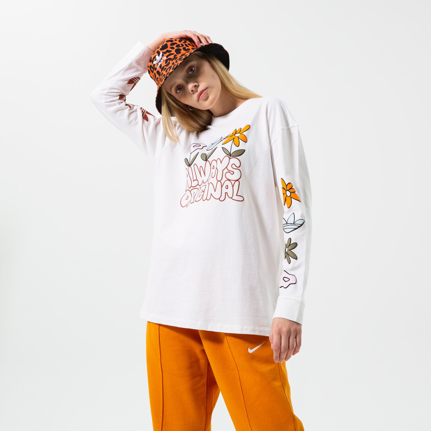 Damen T-Shirt ADIDAS T-SHIRT GRAPHIC LS HF2013 Weiß