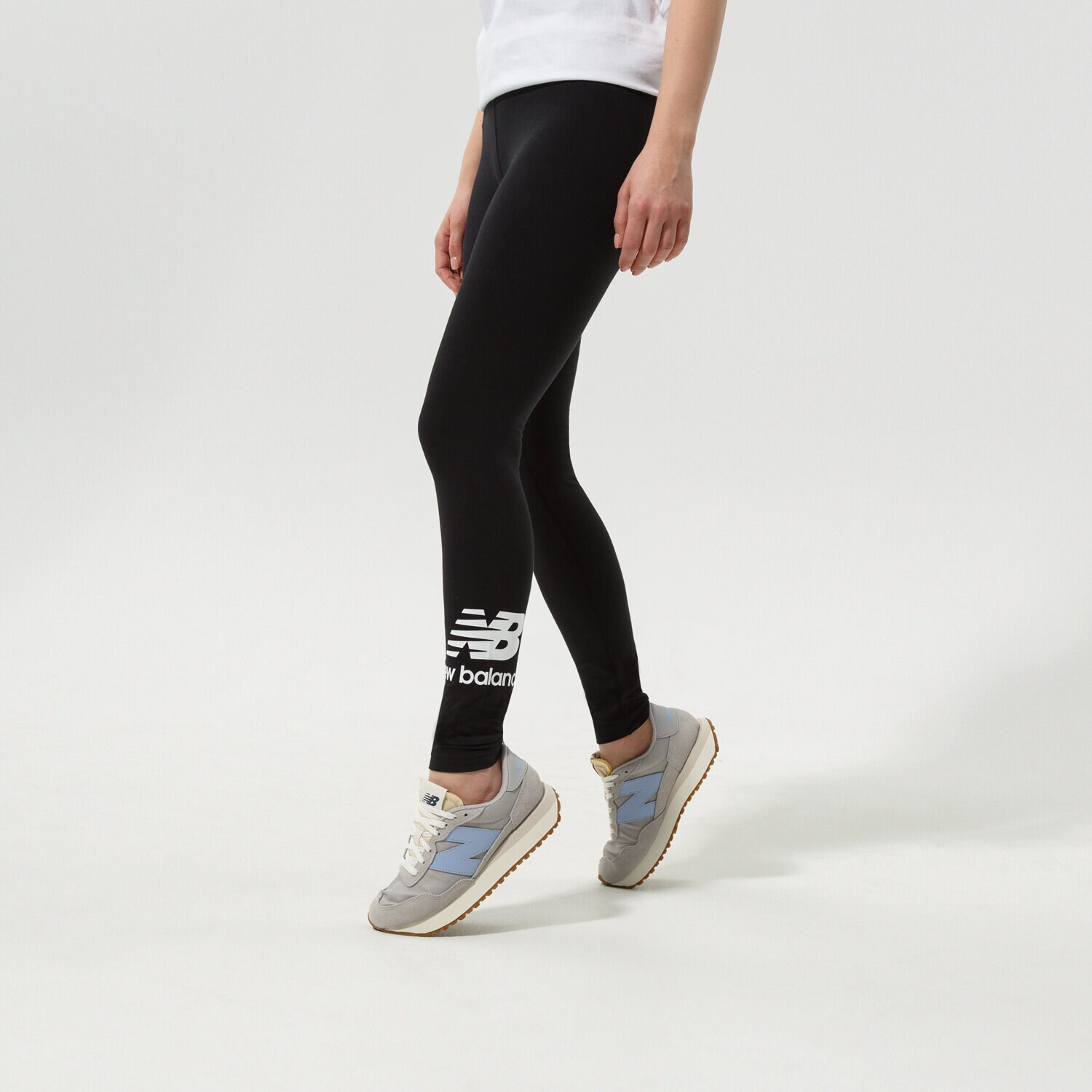 Damen Hosen NEW BALANCE LEGGINGS NB ESSENTIALS STACKED LEGGING WP21509BK Schwarz