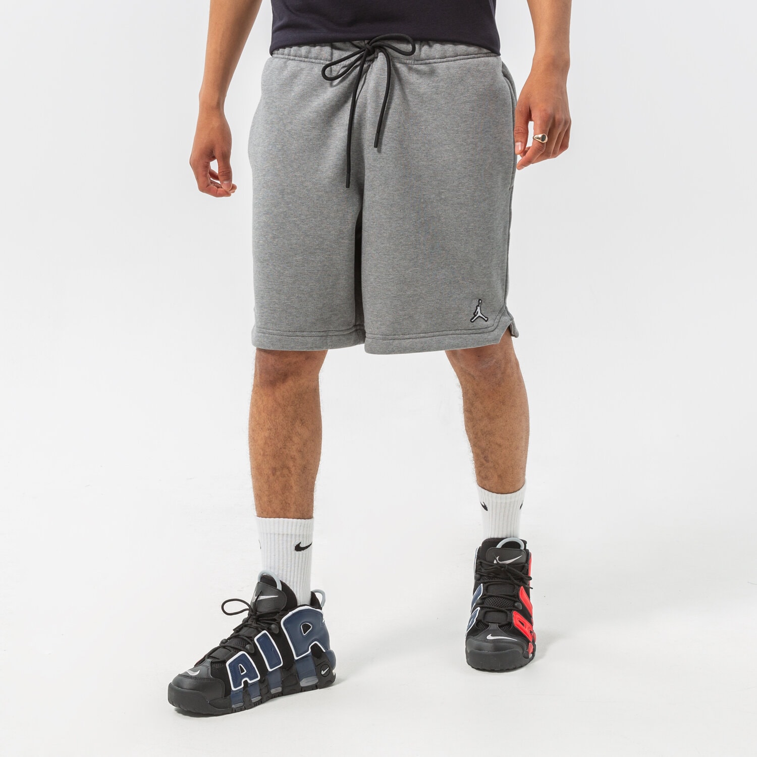 Herren Shorts JORDAN SHORTS ESSENTIAL FLEECE SHORTS DA9826-091 Grau