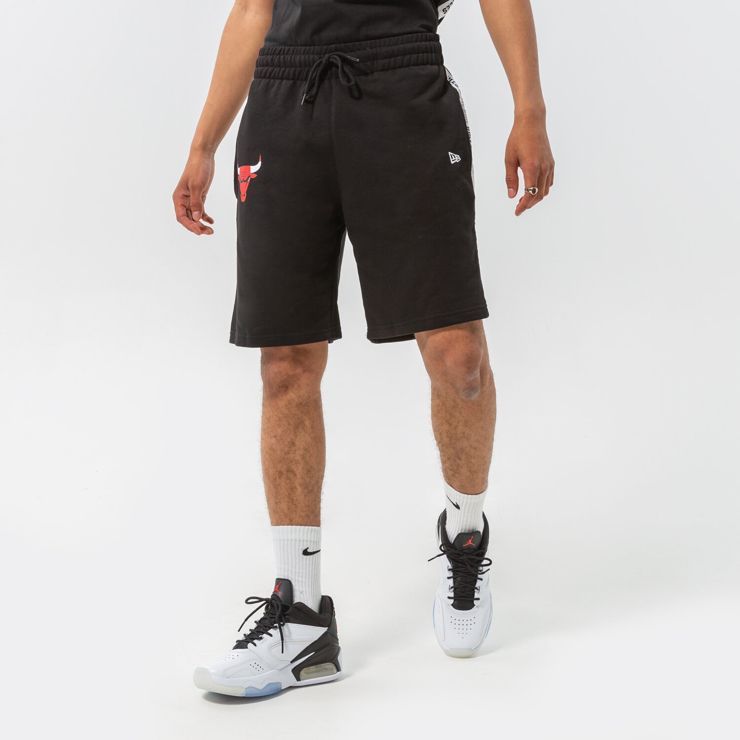 Herren Shorts NEW ERA SHORTS NBA TAPING BULLS CHICAGO BULLS BLK 13083901 Schwarz