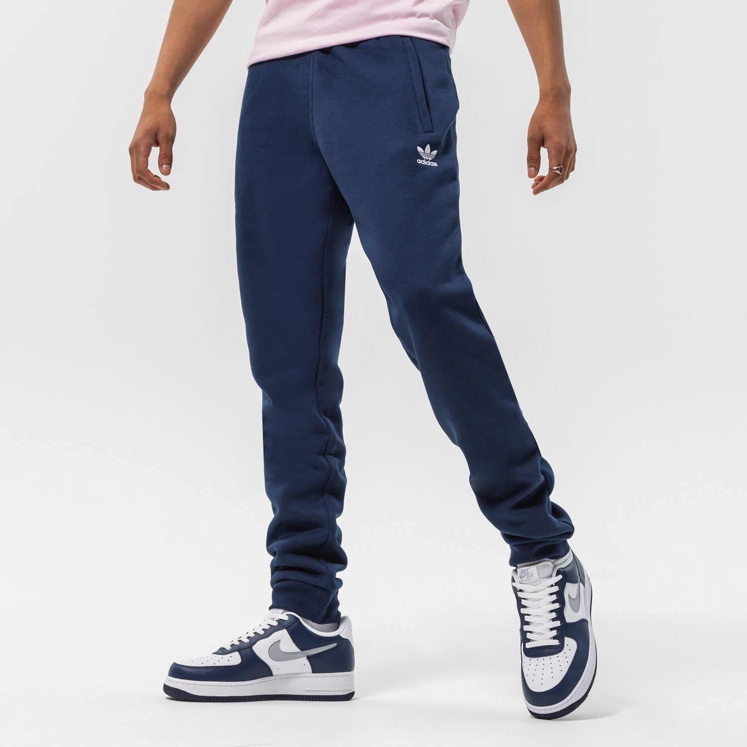 ADIDAS HOSE ESSENTIALS PANT Dunkelblau HK0107