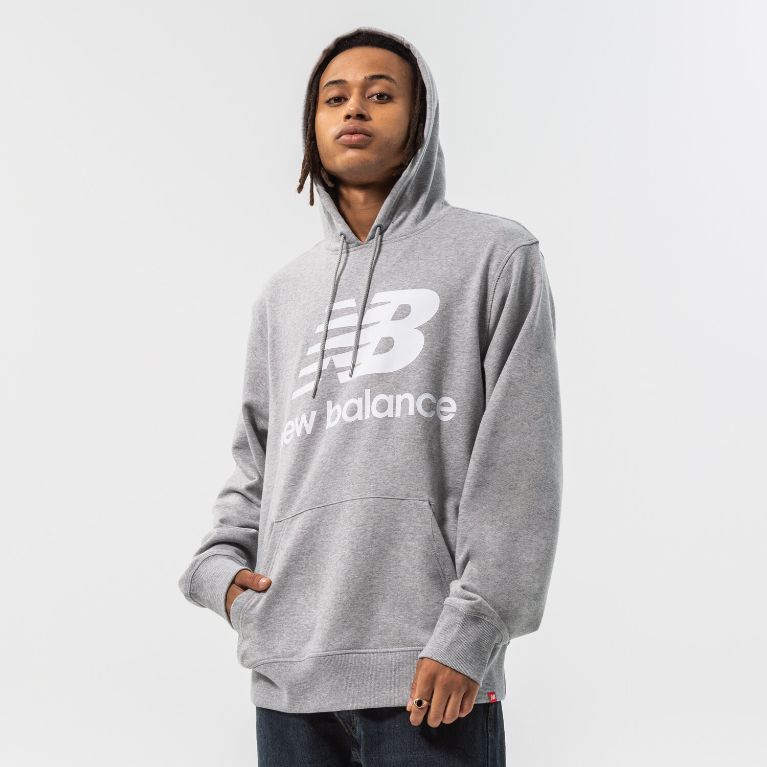 Herren NEW BALANCE HOODIE ESSENTIALS PULLOVER MT03558AG Grau