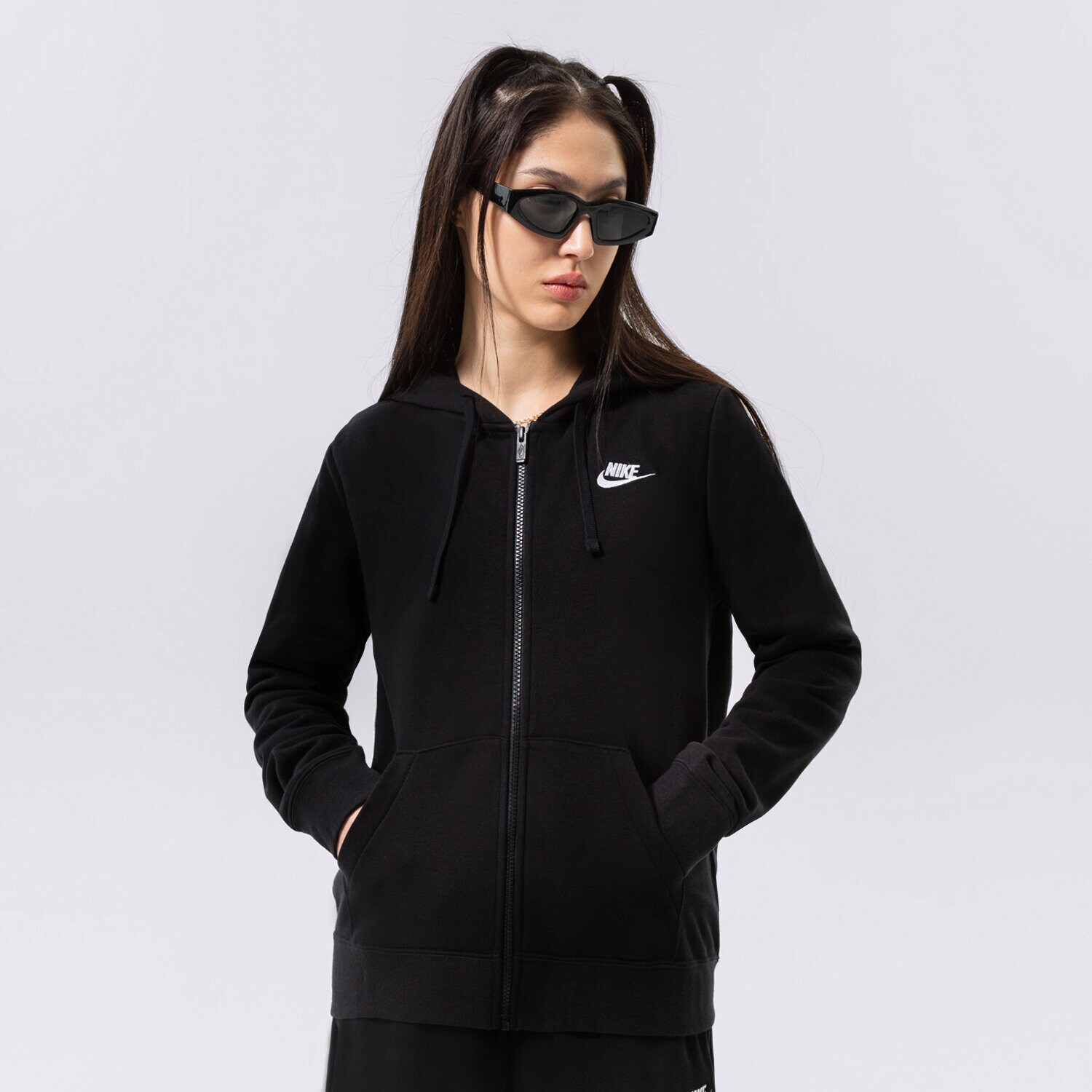 Damen NIKE SWEATSHIRT MIT REIßVERSCHLUSS   Z KAPTUREM W NSW CLUB F DQ5471-010 Schwarz