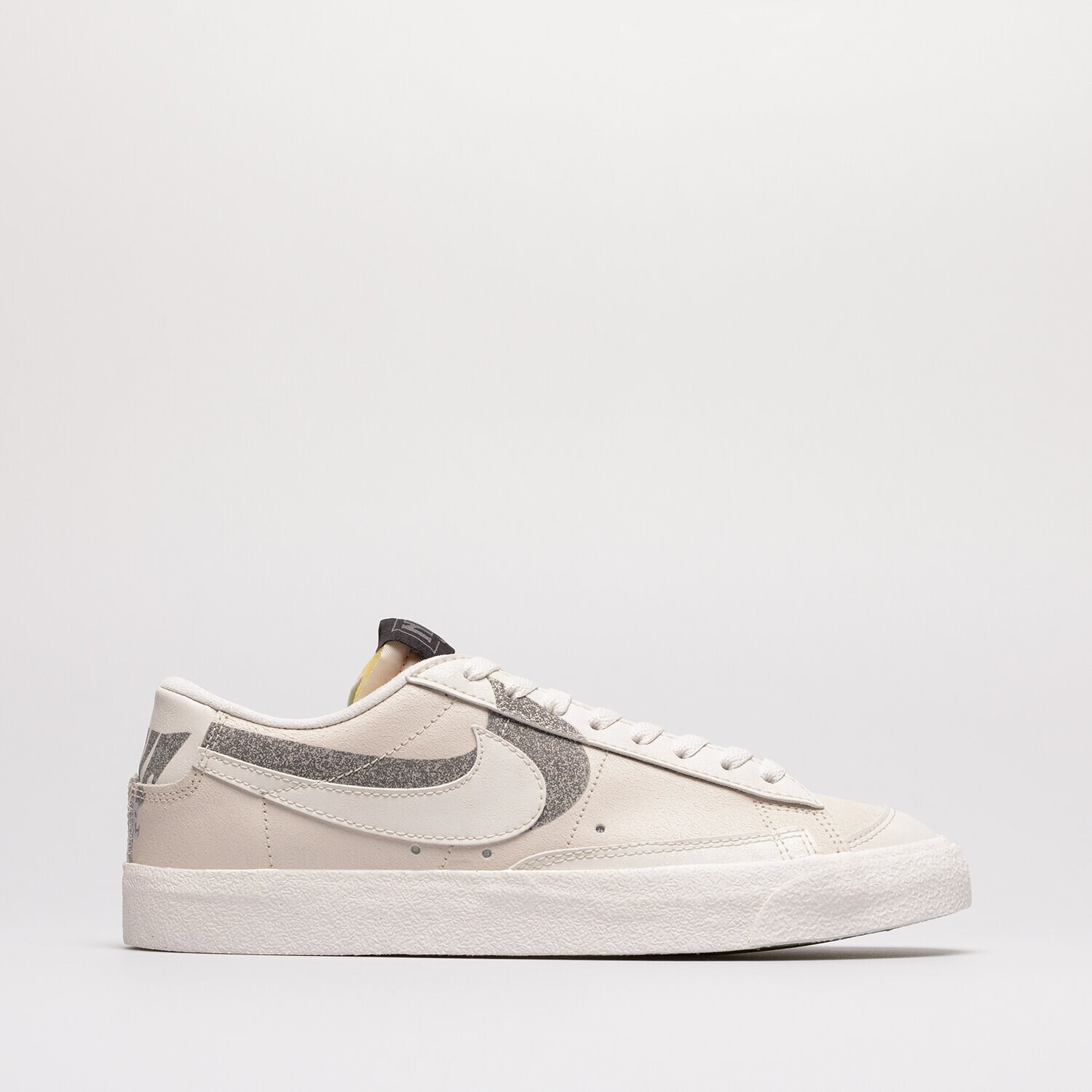 Herren Sneaker NIKE BLAZER LOW PRM DQ7671-001 Weiß