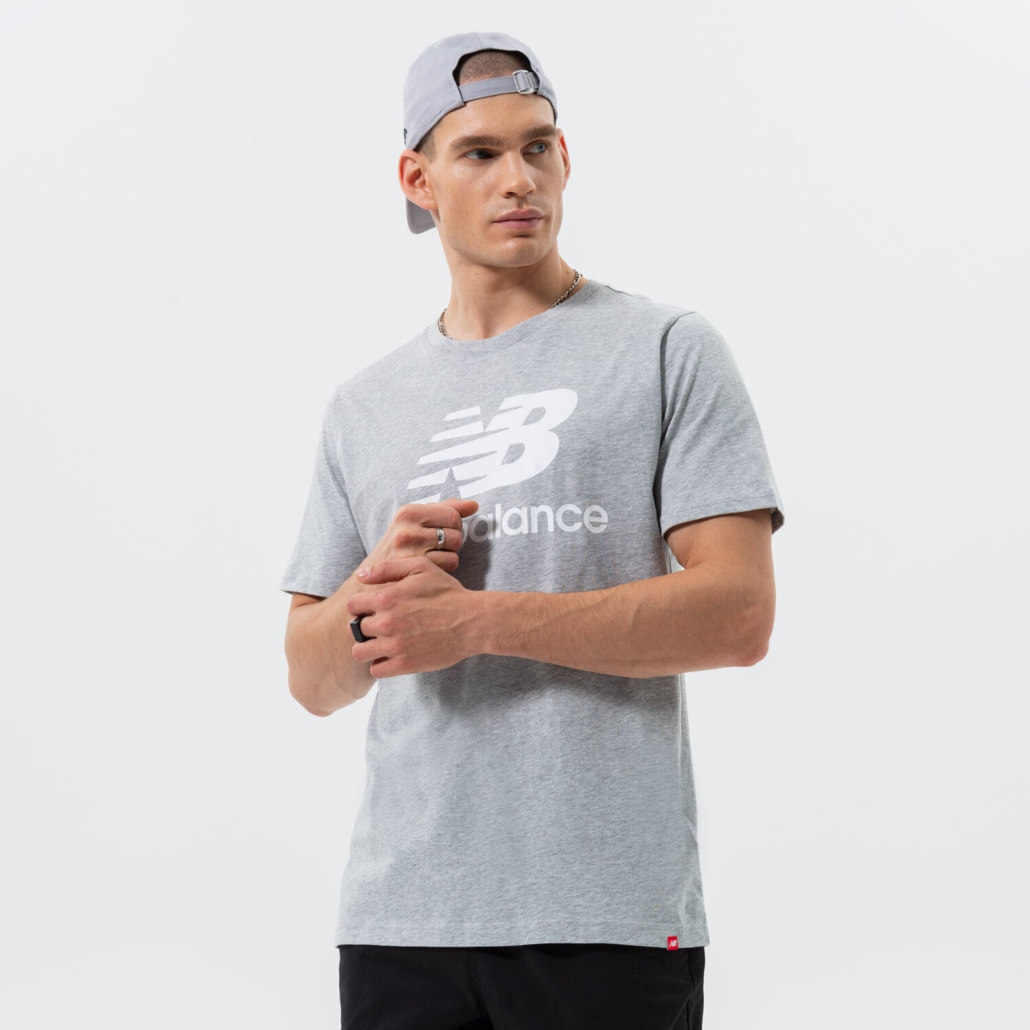 Herren T-Shirt NEW BALANCE T-SHIRT ESSENTIALS STACKED LOGO TEE MT01575AG Grau