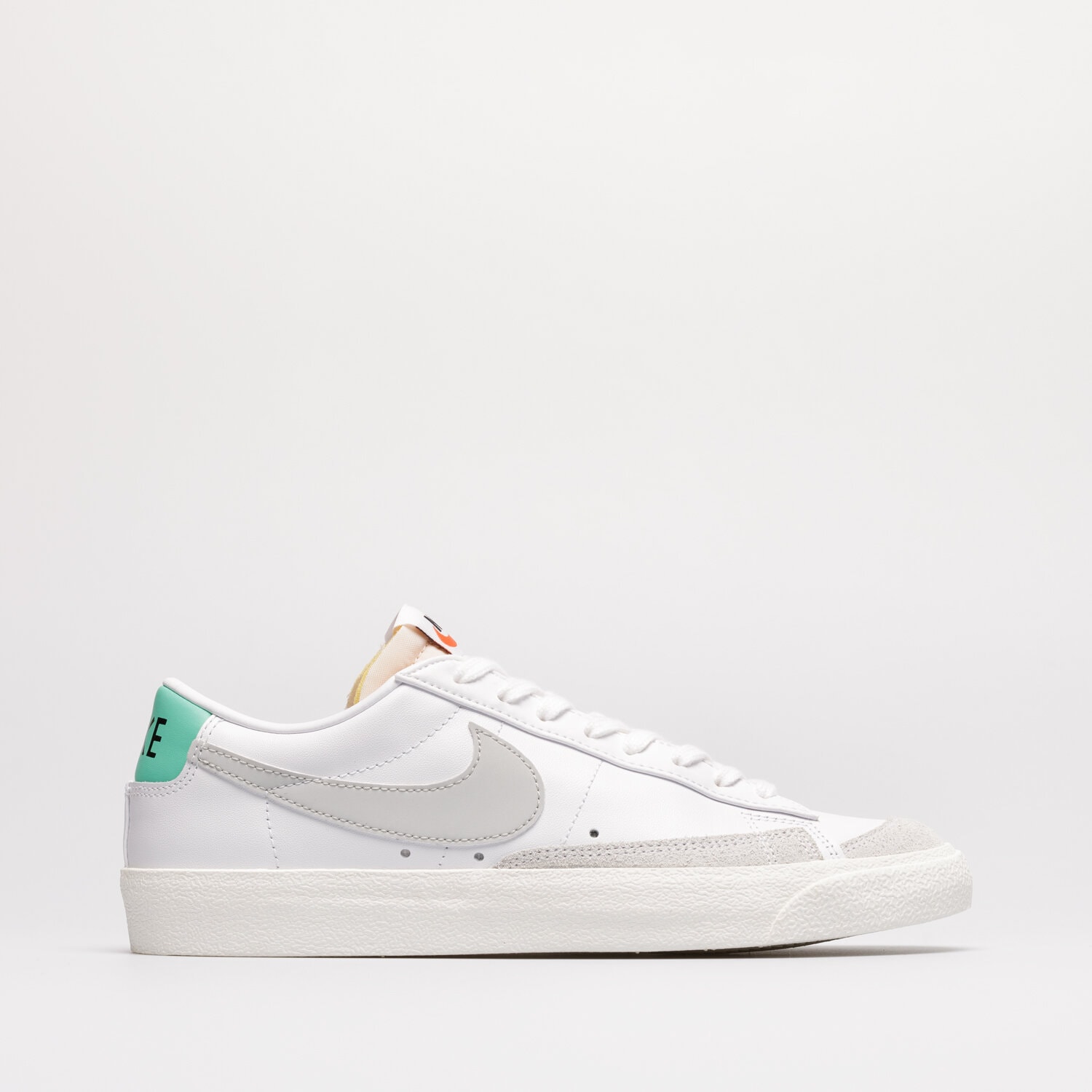 Herren Sneaker NIKE BLAZER LOW '77 VINTAGE DA6364-109 Grau