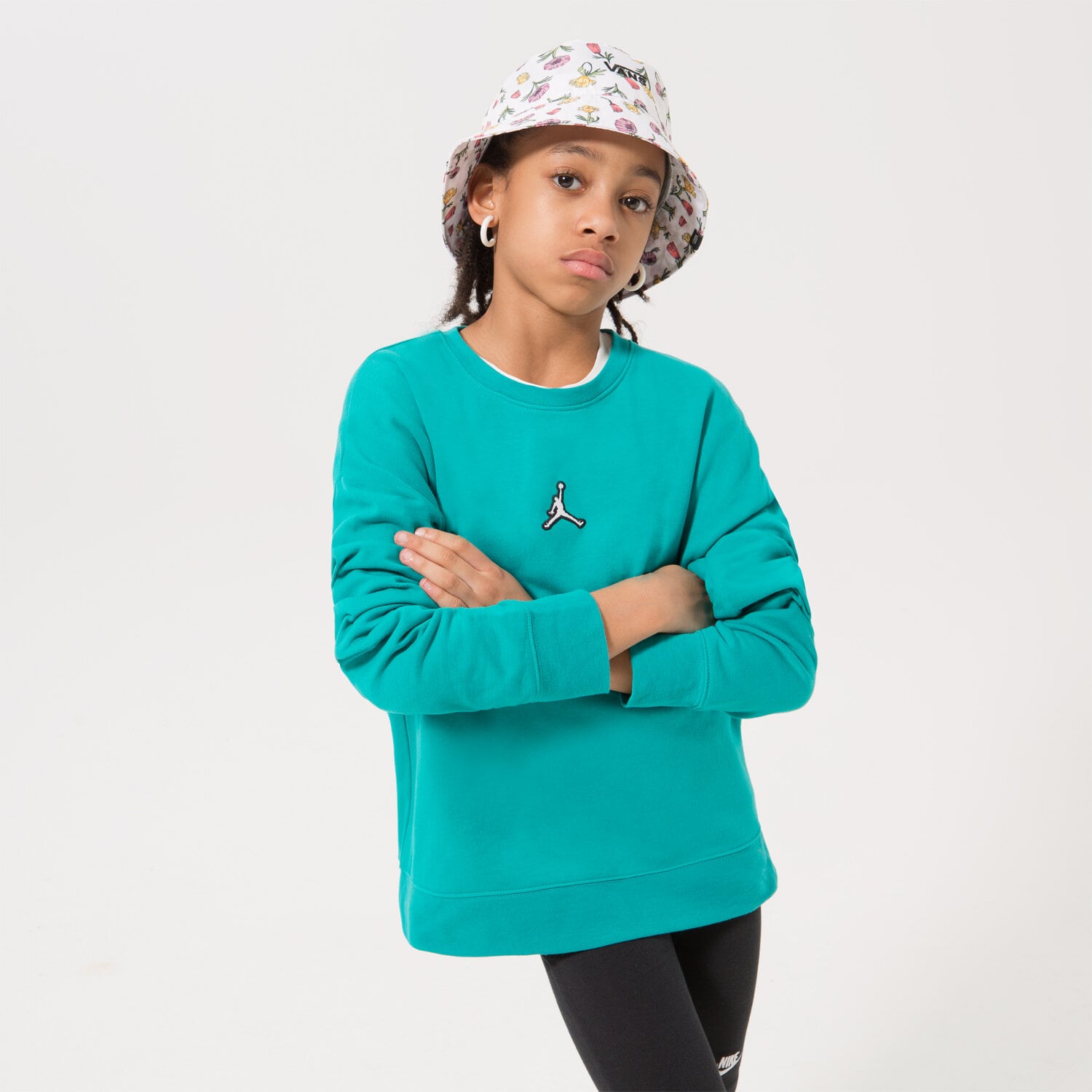 Kinder JORDAN SWEATSHIRT (G)ESS CREW TURQ GIRL 45A859EBU Schwarz