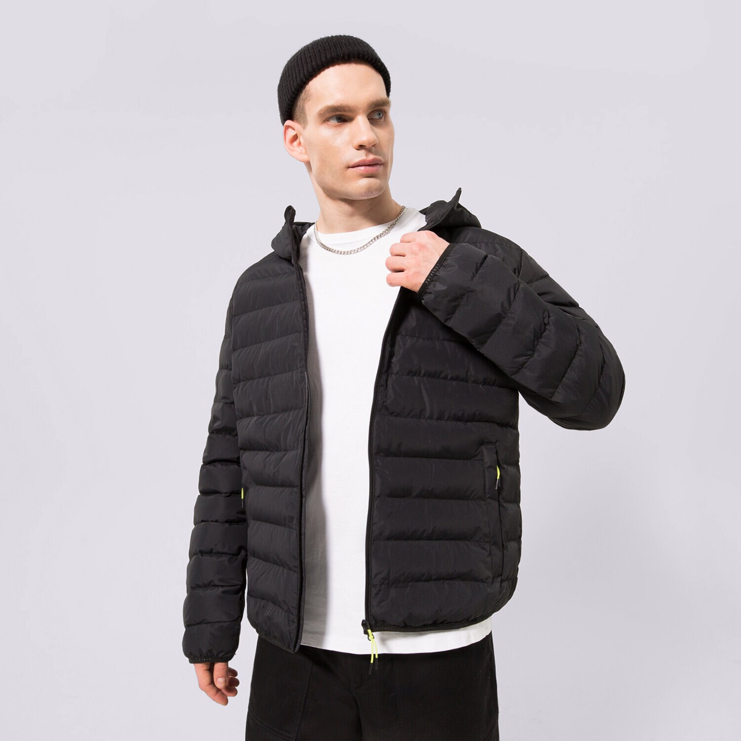 Herren Winterjacke CONFRONT DAUNENJACKE CONFRONT ESSENTIAL CF322KUM11001 Schwarz