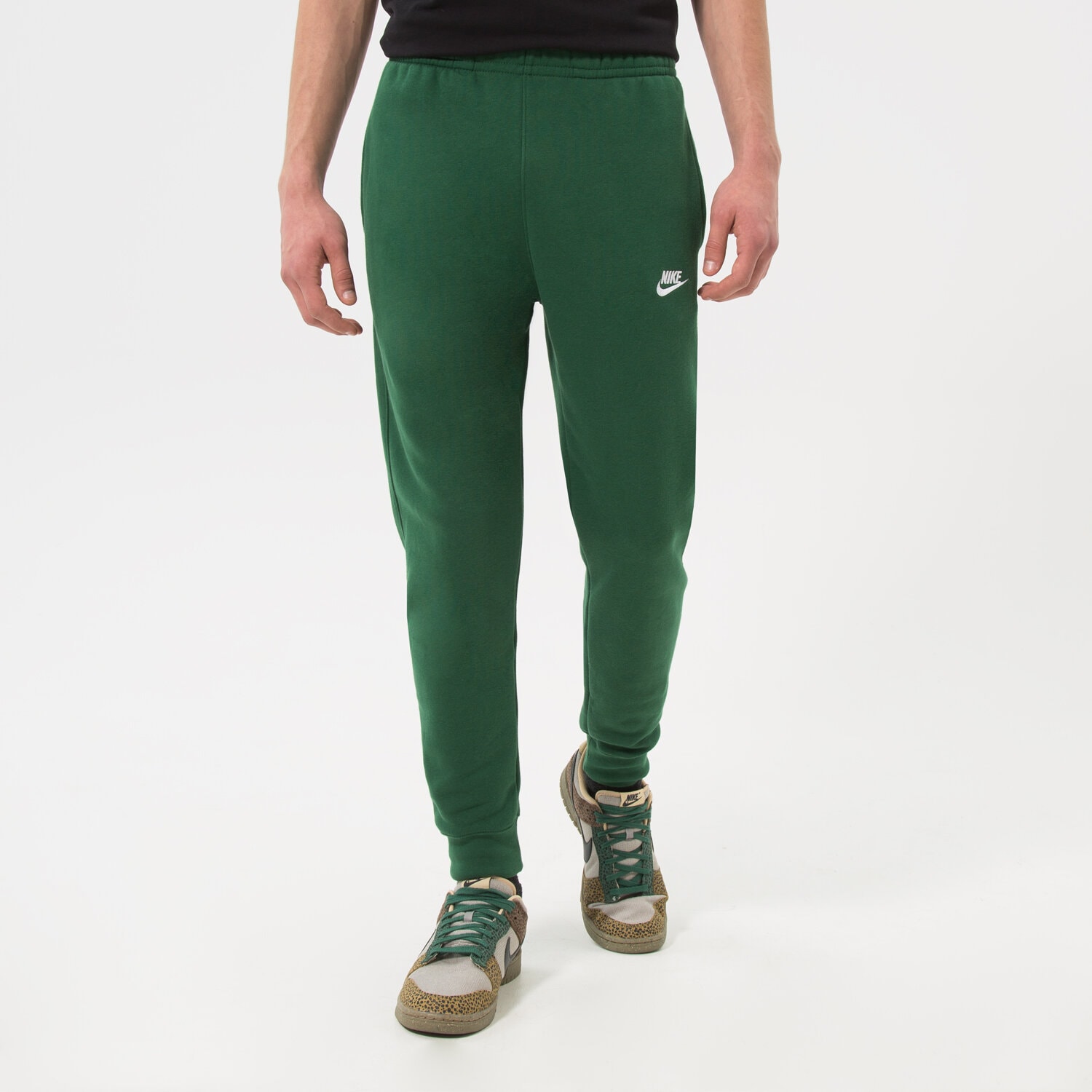 Herren Hosen NIKE HOSE SPORTSWEAR CLUB FLEECE BV2671-341 Grün