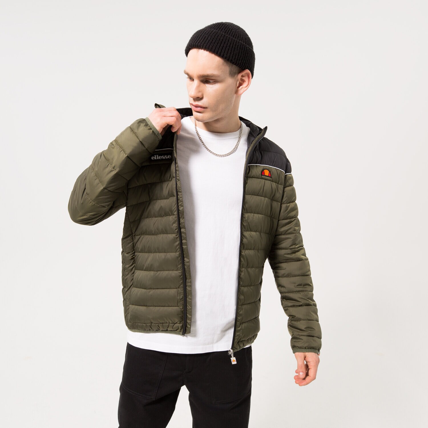 Herren Winterjacke ELLESSE DAUNENJACKE LOMBARDY 2 BLK/KHA PADDED JACKET SHK13274043 Schwarz