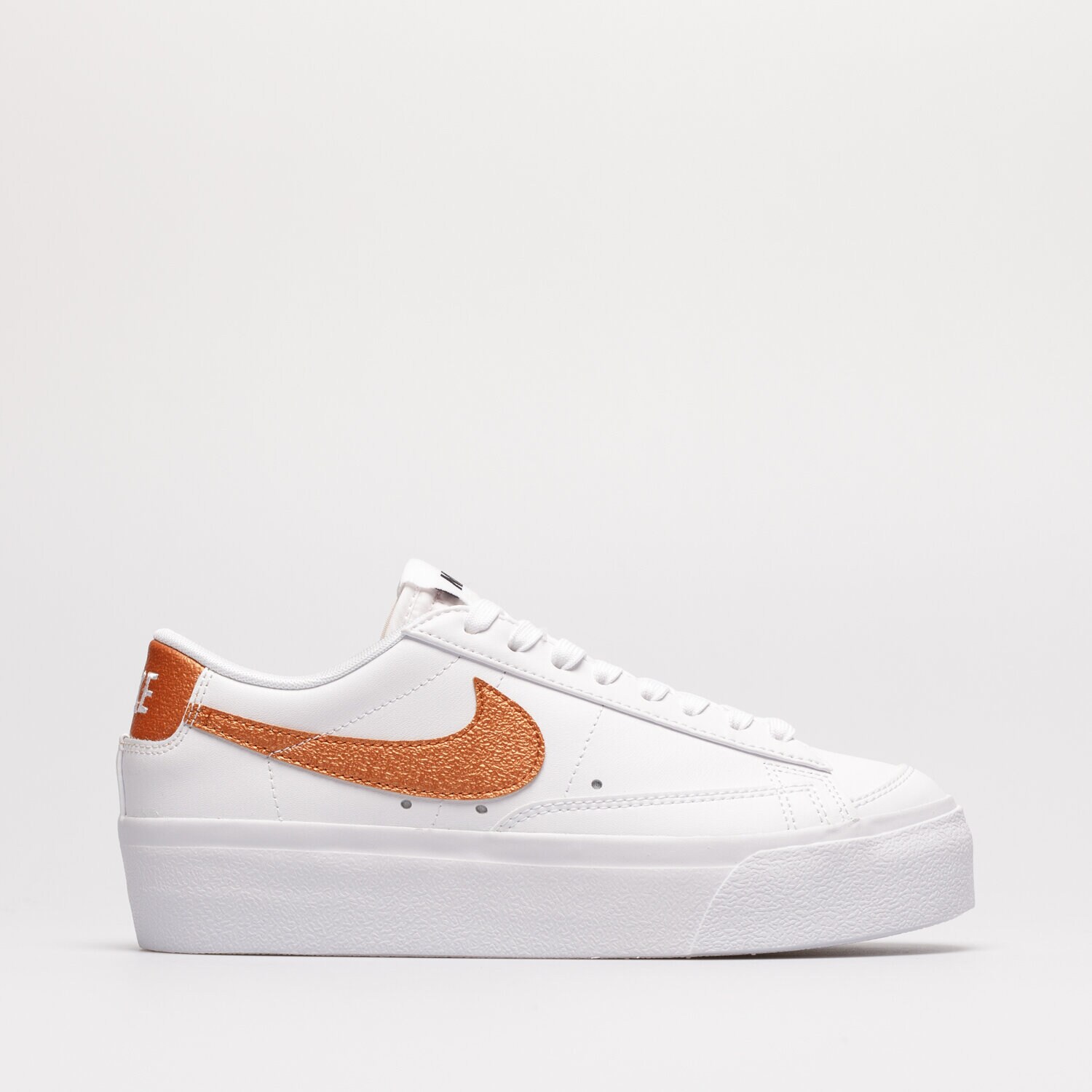 Damen Sneaker NIKE W BLAZER LOW PLATFORM ESS DQ7571-100 Weiß