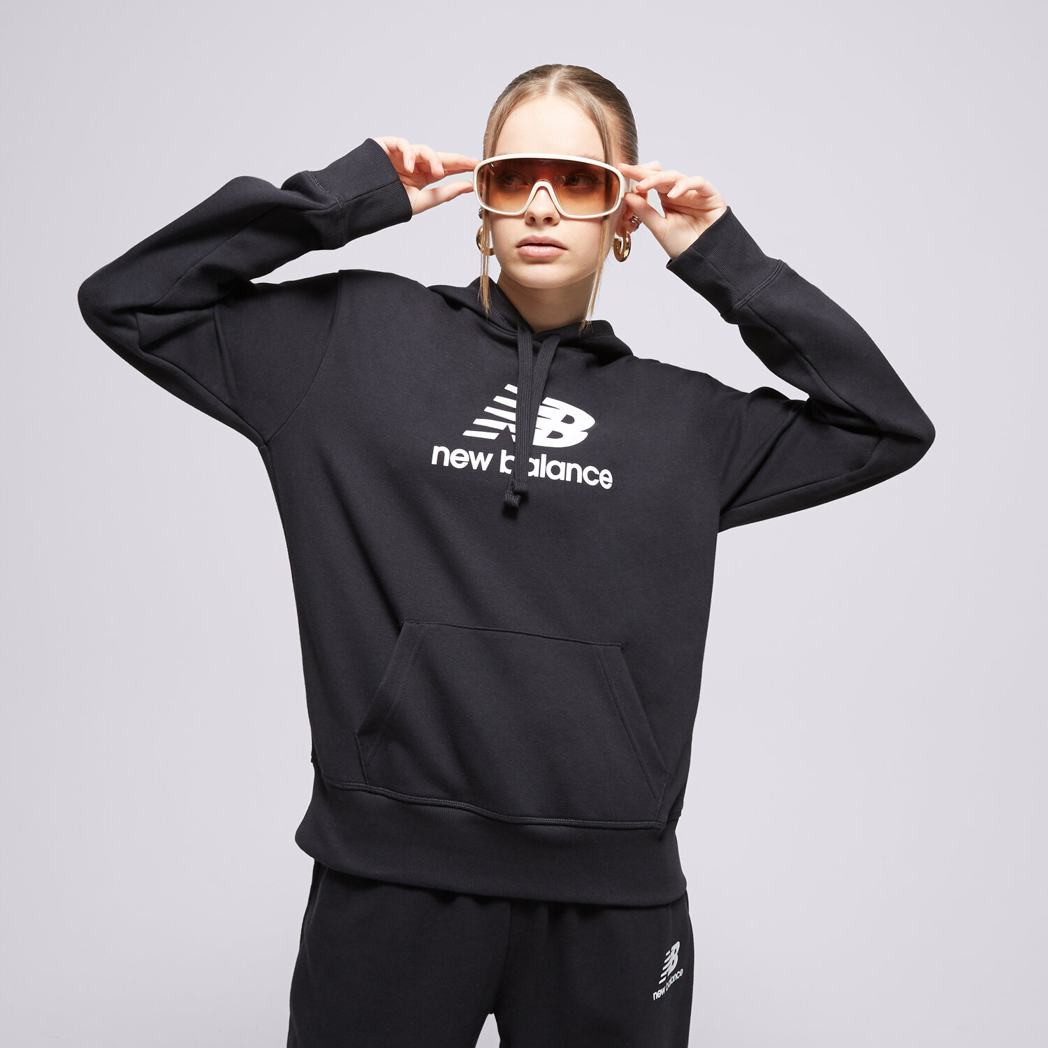 Damen NEW BALANCE HOODIE NB ESSENTIALS WT31533BK Schwarz