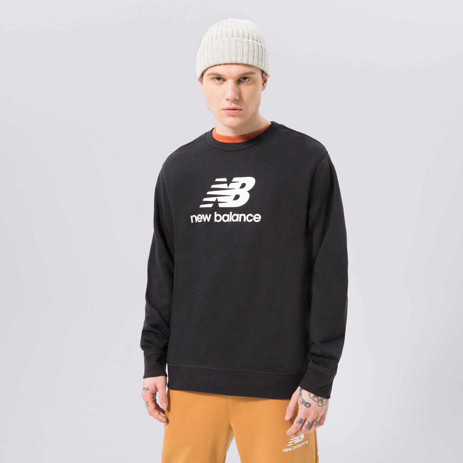Herren NEW BALANCE SWEATSHIRT NB ESSENTIALS LOGO CREW MT31538BK Schwarz
