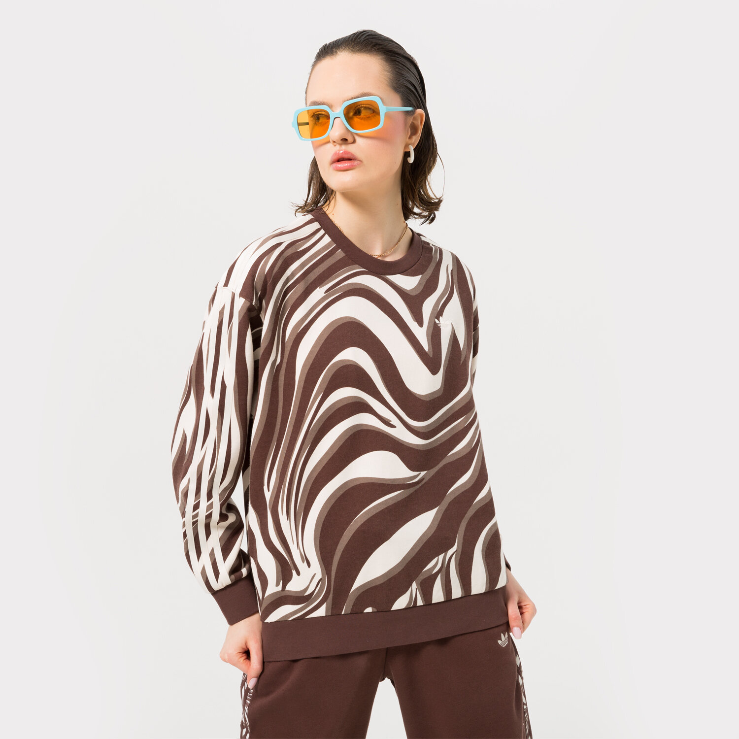 Damen ADIDAS SWEATSHIRT AOP IJ8190 Braun