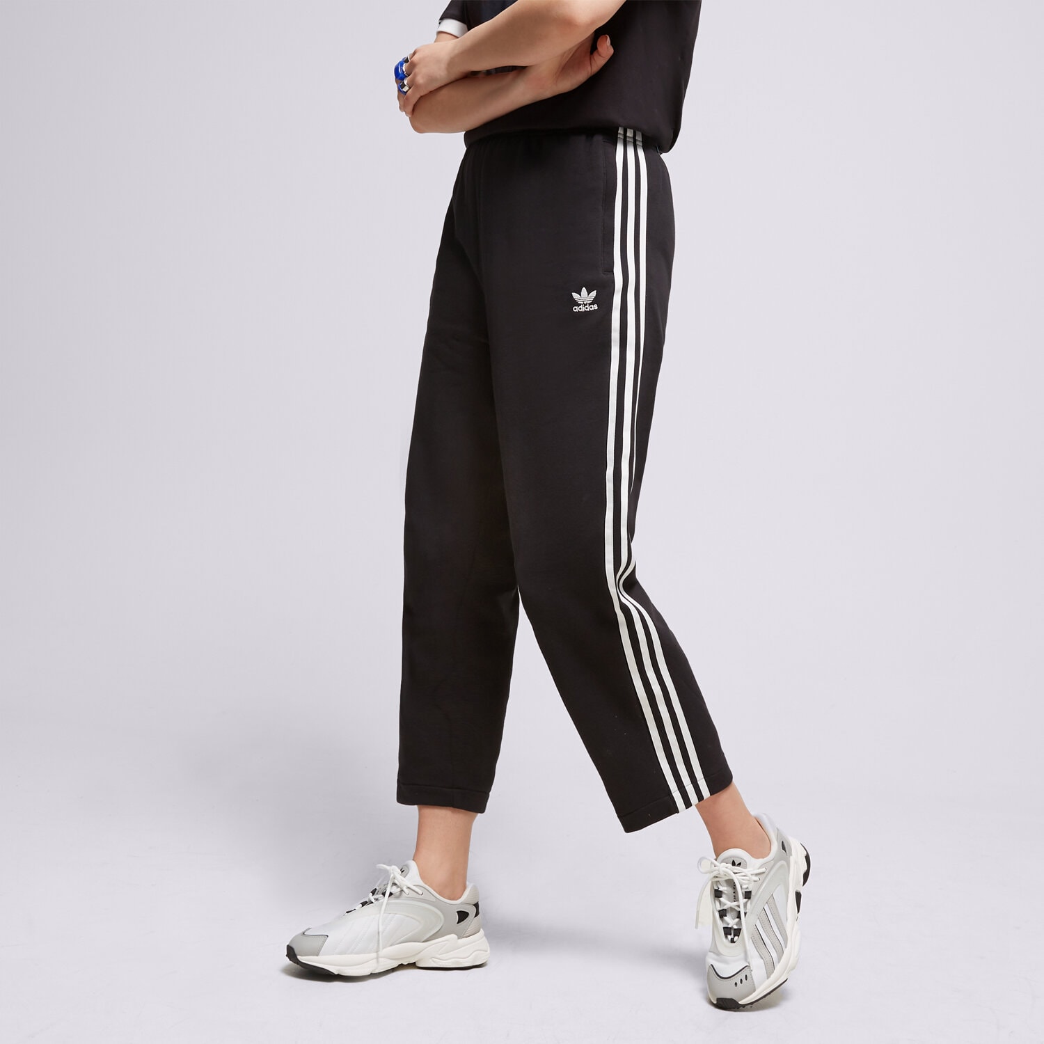 Damen Hosen ADIDAS HOSE OPEN HEM PANT IC5505 Schwarz