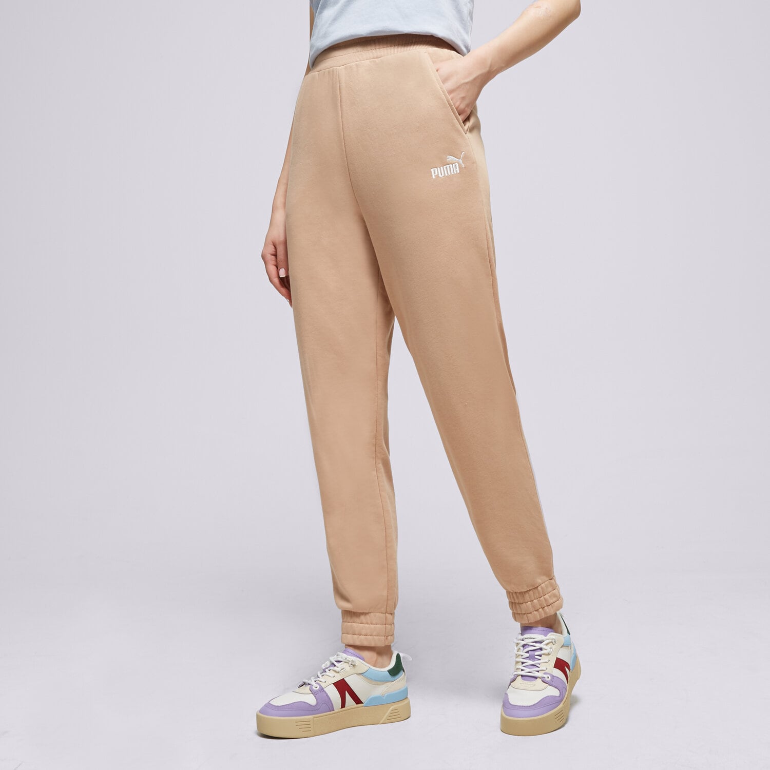 Damen Hosen PUMA HOSE ESS+ EMBROIDERY TR CL 847093 89 Beige