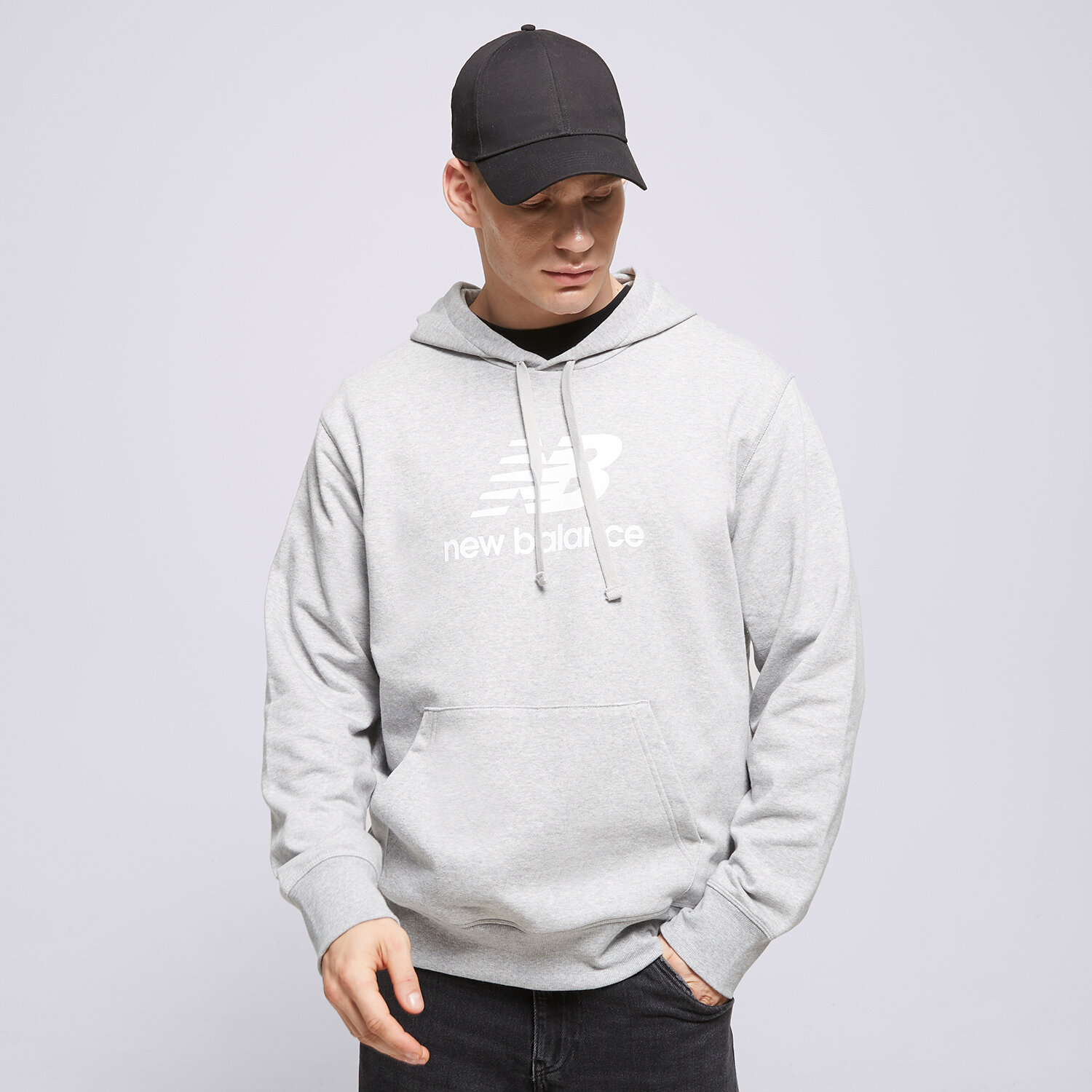 Herren NEW BALANCE HOODIE ESSENTIALS STACKED MT31537AG Grau