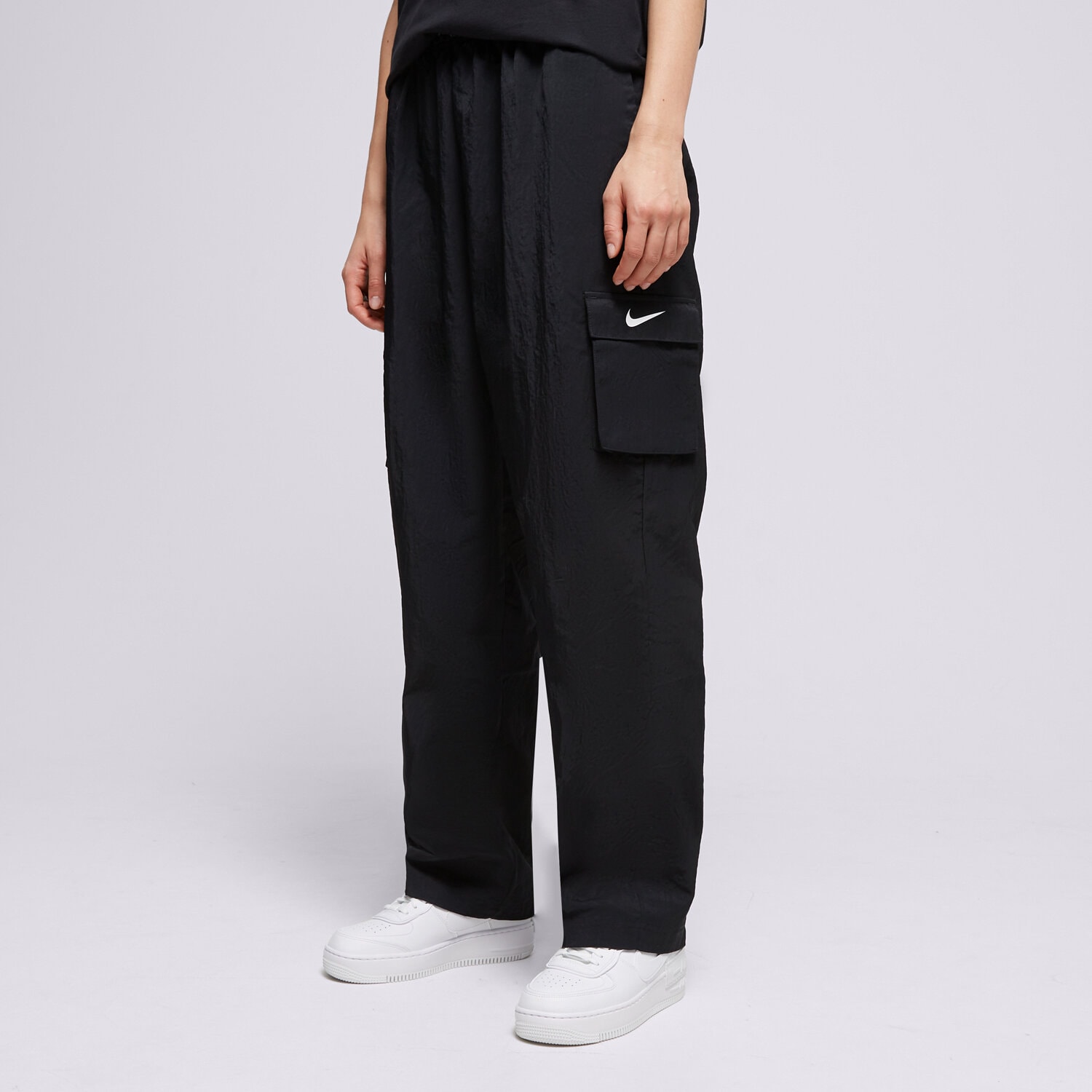 Damen Hosen NIKE HOSE W NSW ESSNTL WVN HR PNT CARGO DO7209-010 Schwarz