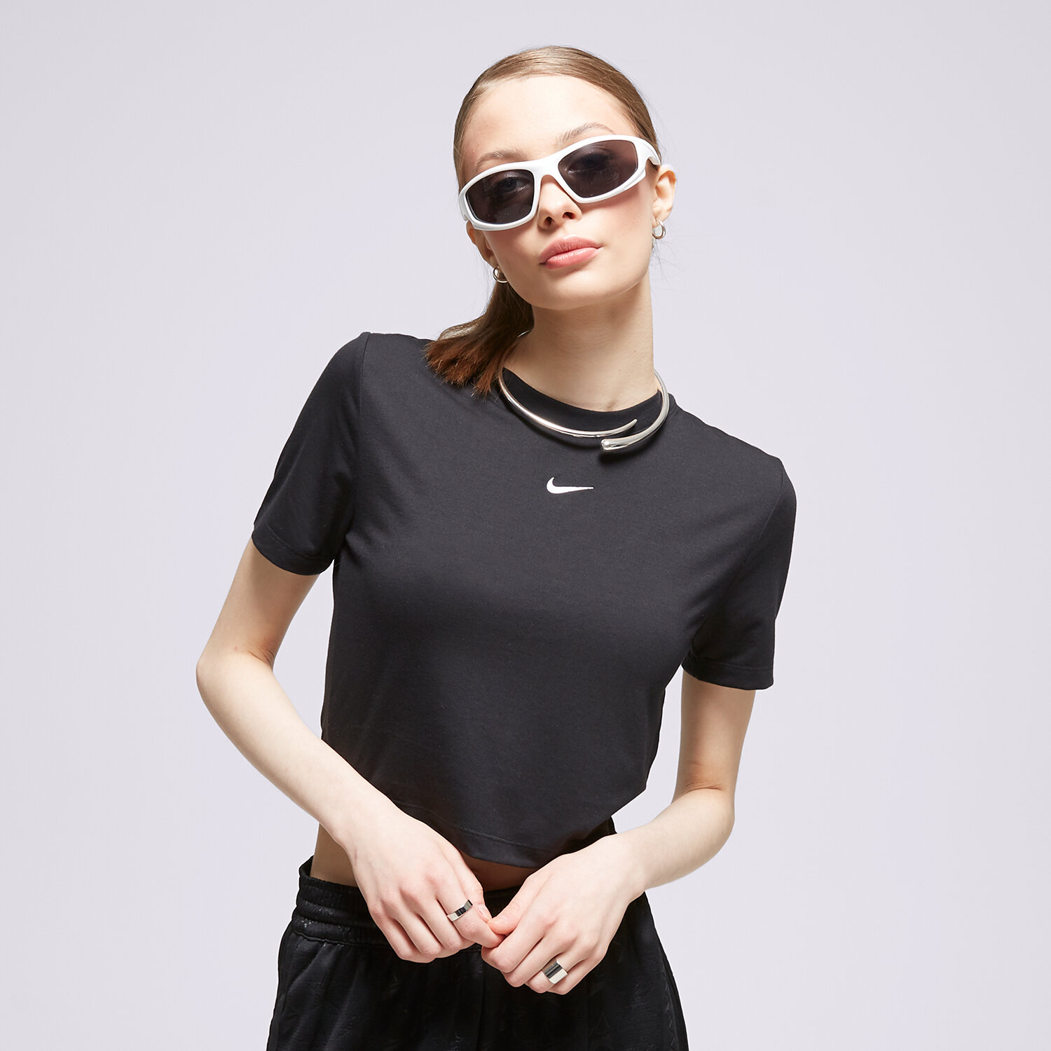 Damen T-Shirt NIKE T-SHIRT W NSW TEE ESSNTL SLIM CRP LBR FB2873-010 Schwarz