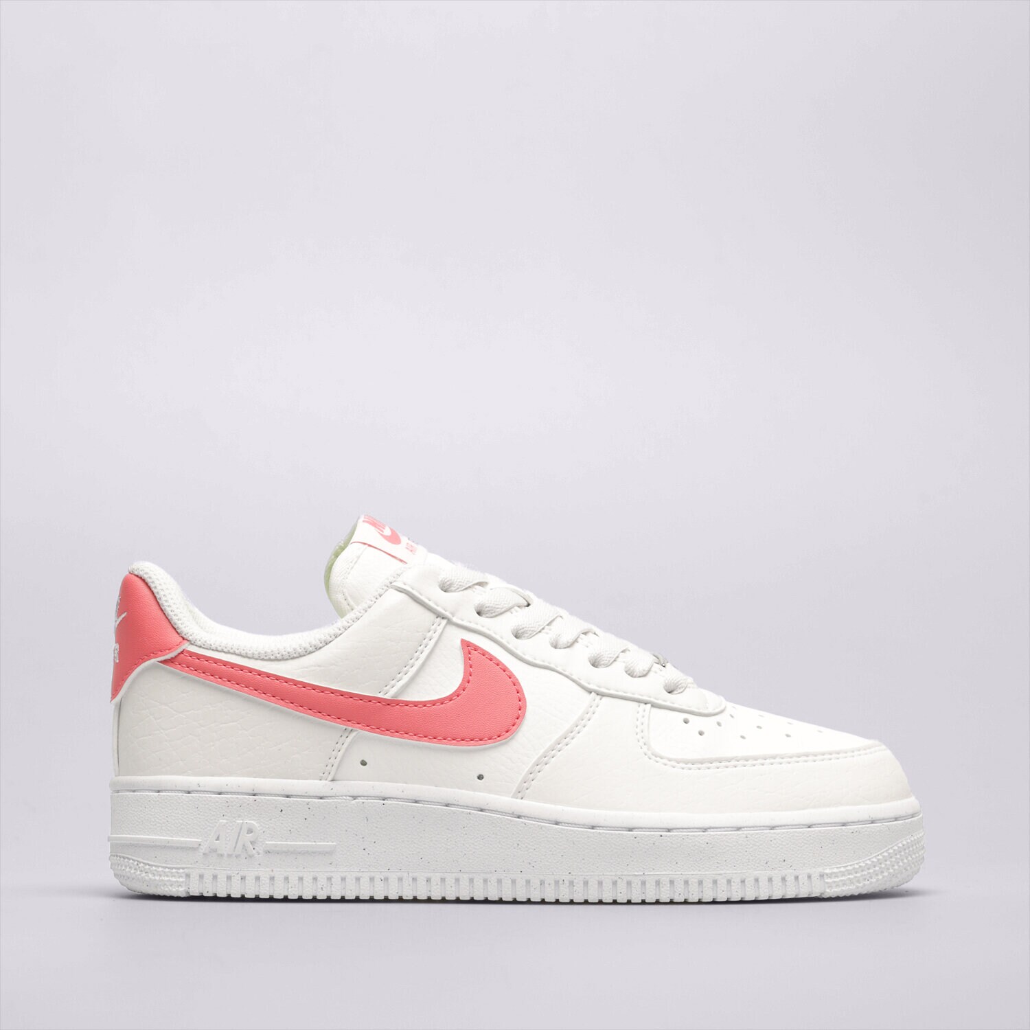 Damen Sneaker NIKE AIR FORCE 1 '07 SE DV3808-100 Weiß