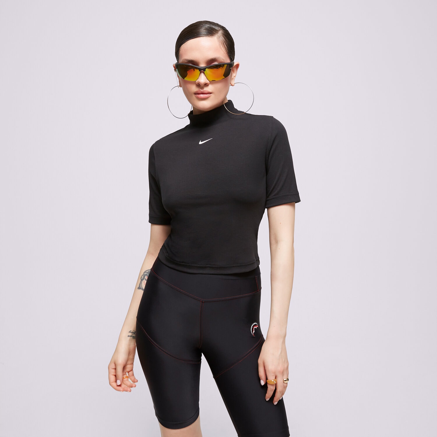 Damen T-Shirt NIKE T-SHIRT W NSW ESSNTL RIB MOCK SS TOP DV7958-010 Schwarz